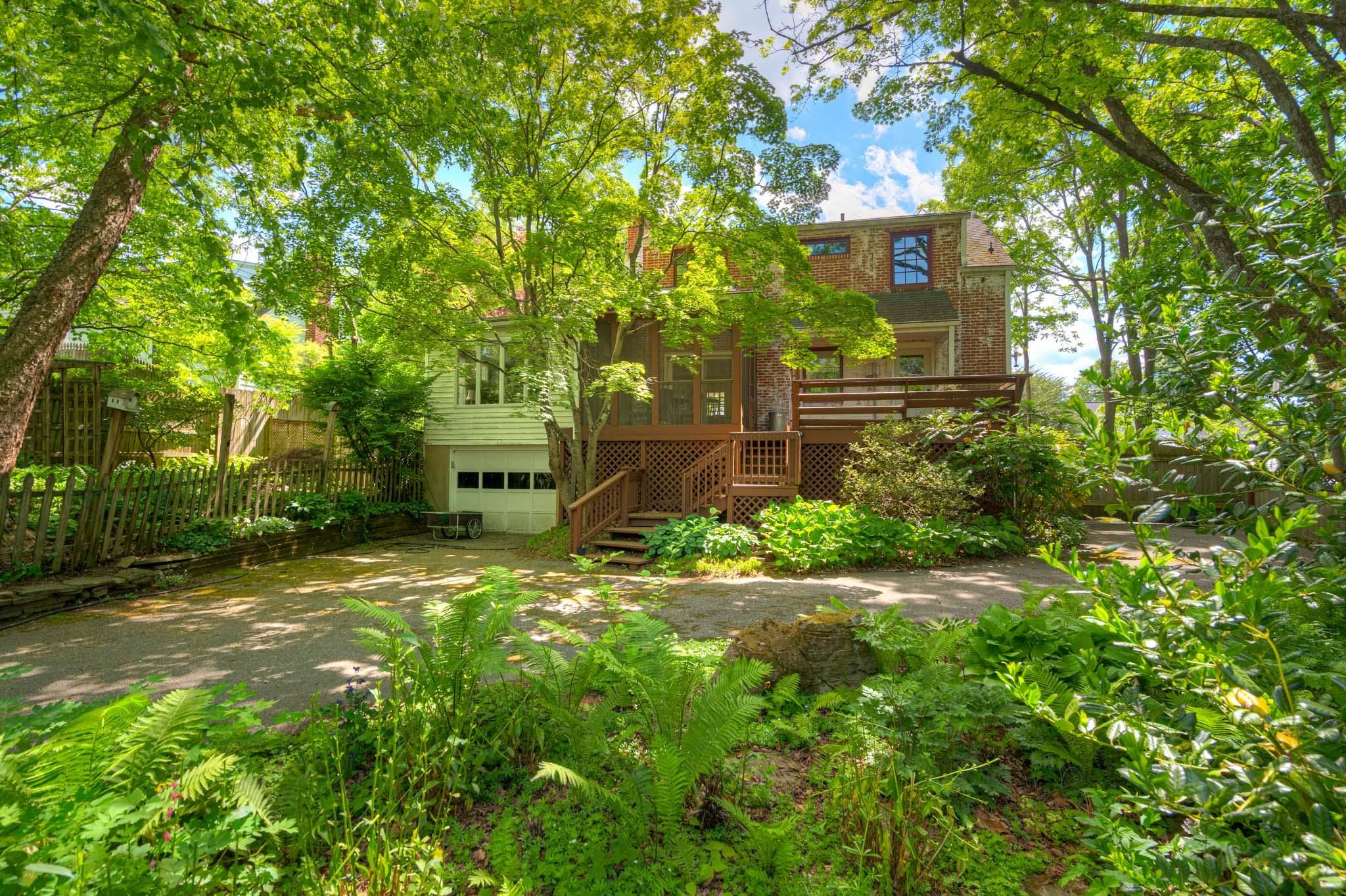 603 DRAPER Road SW