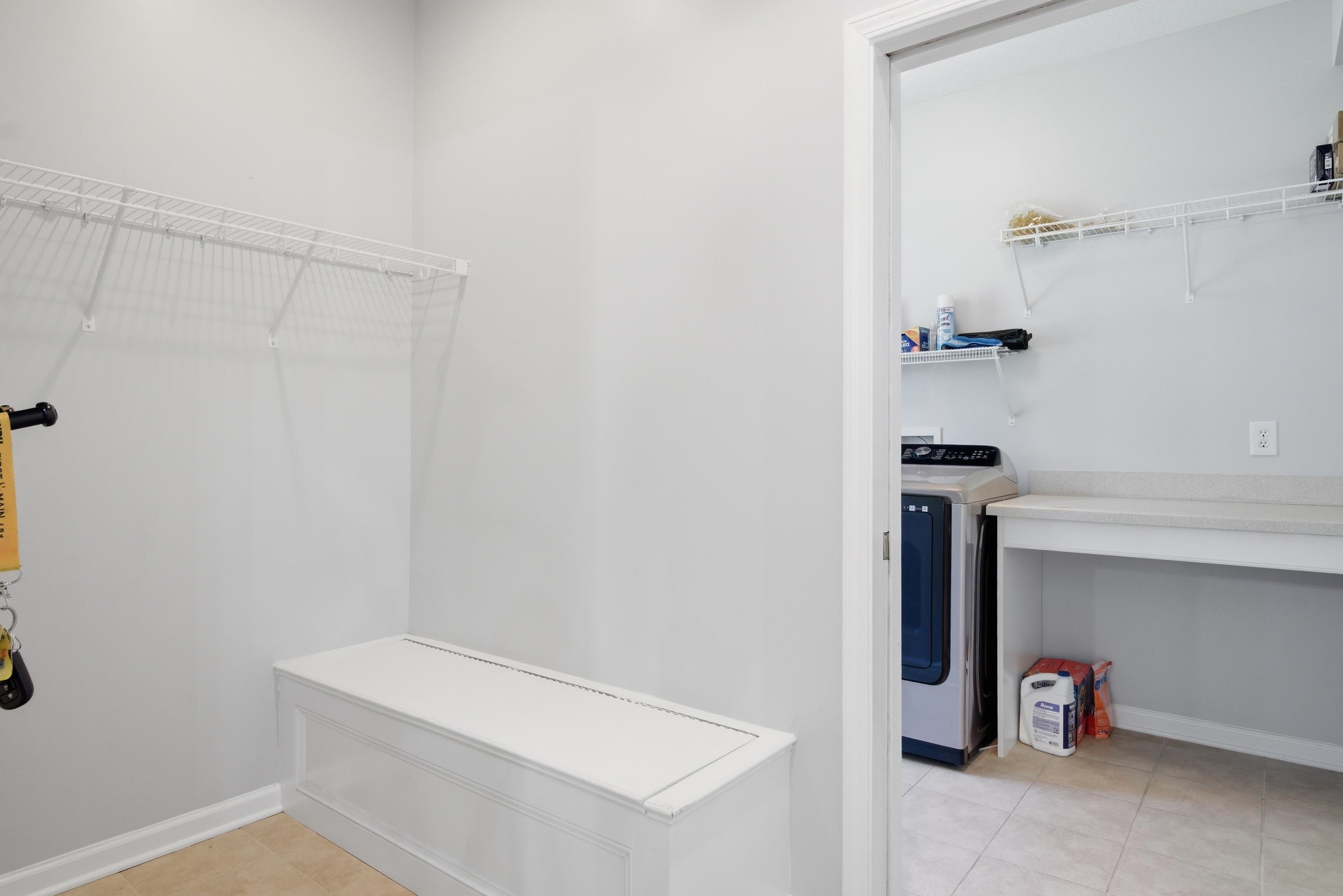1302 VILLAGE Way S