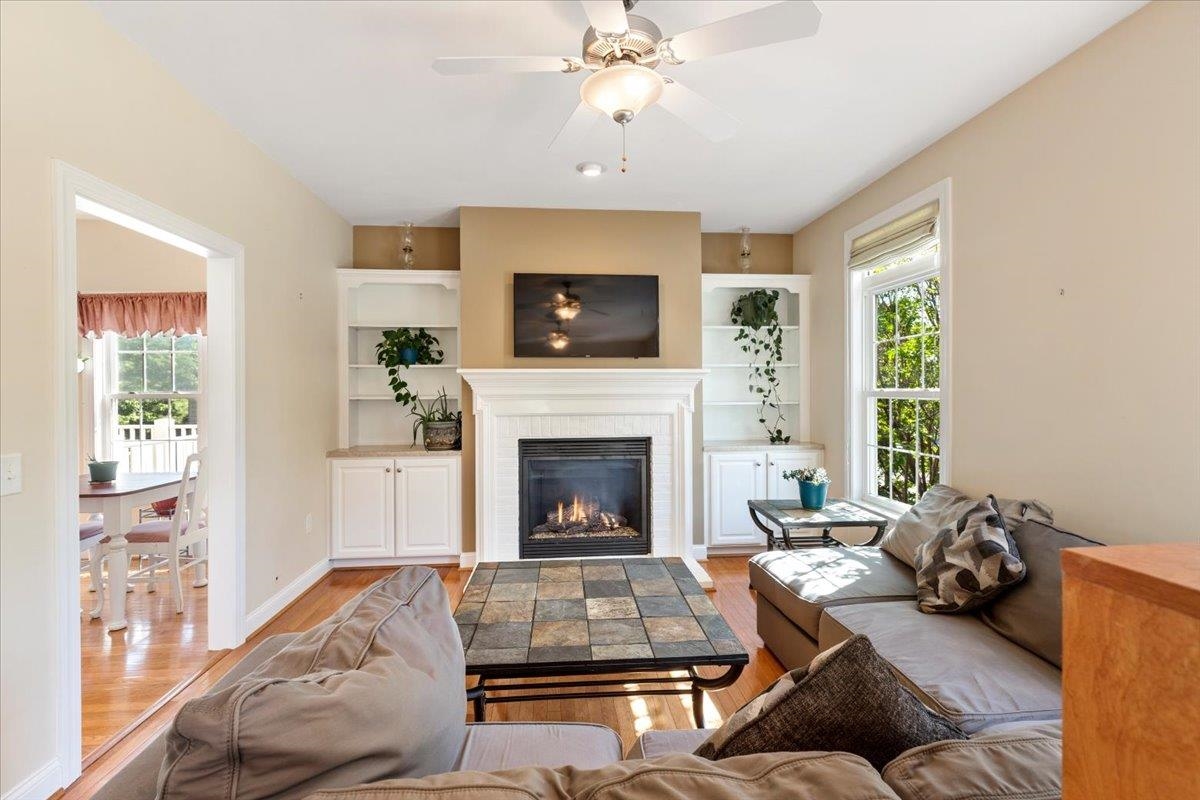 1201 Brook Circle