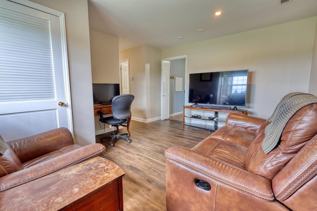 1460 West View Drive