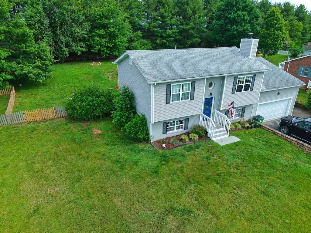 1460 West View Drive
