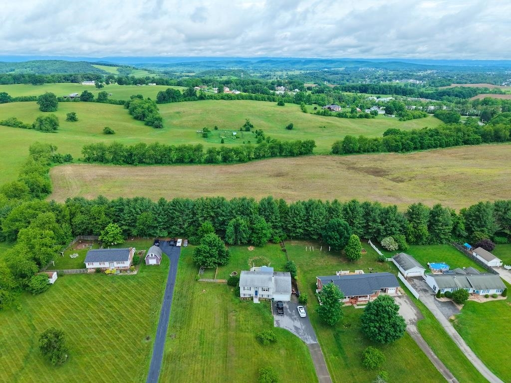 1460 West View Drive