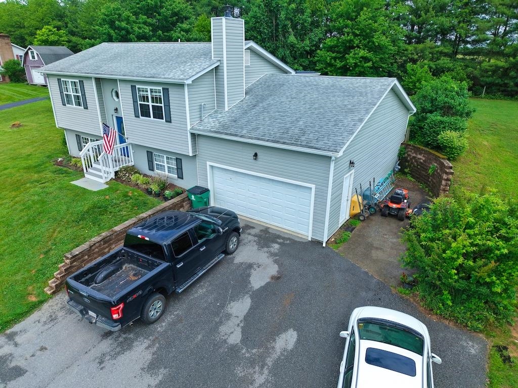 1460 West View Drive