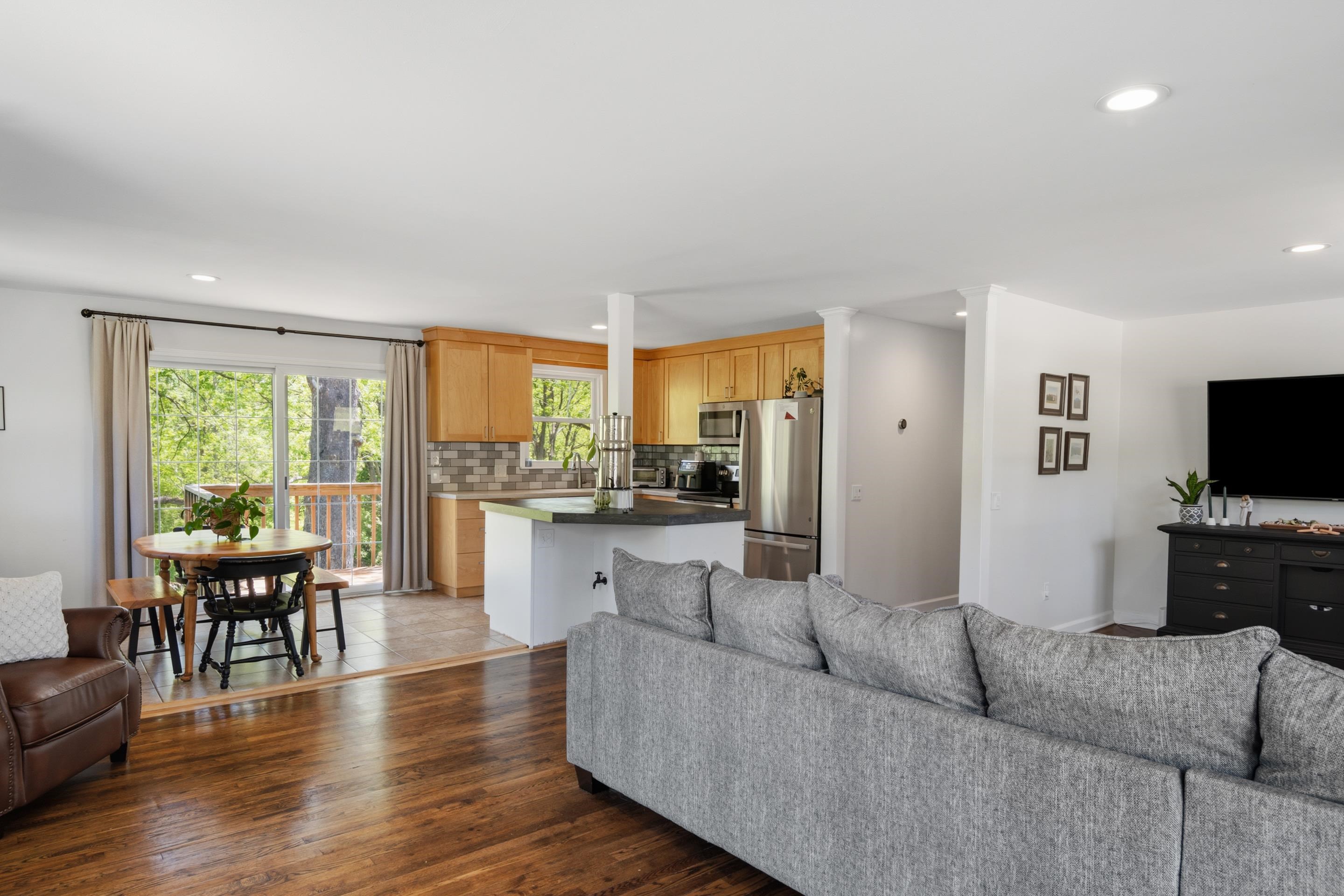 1607 Meadowbrook Drive