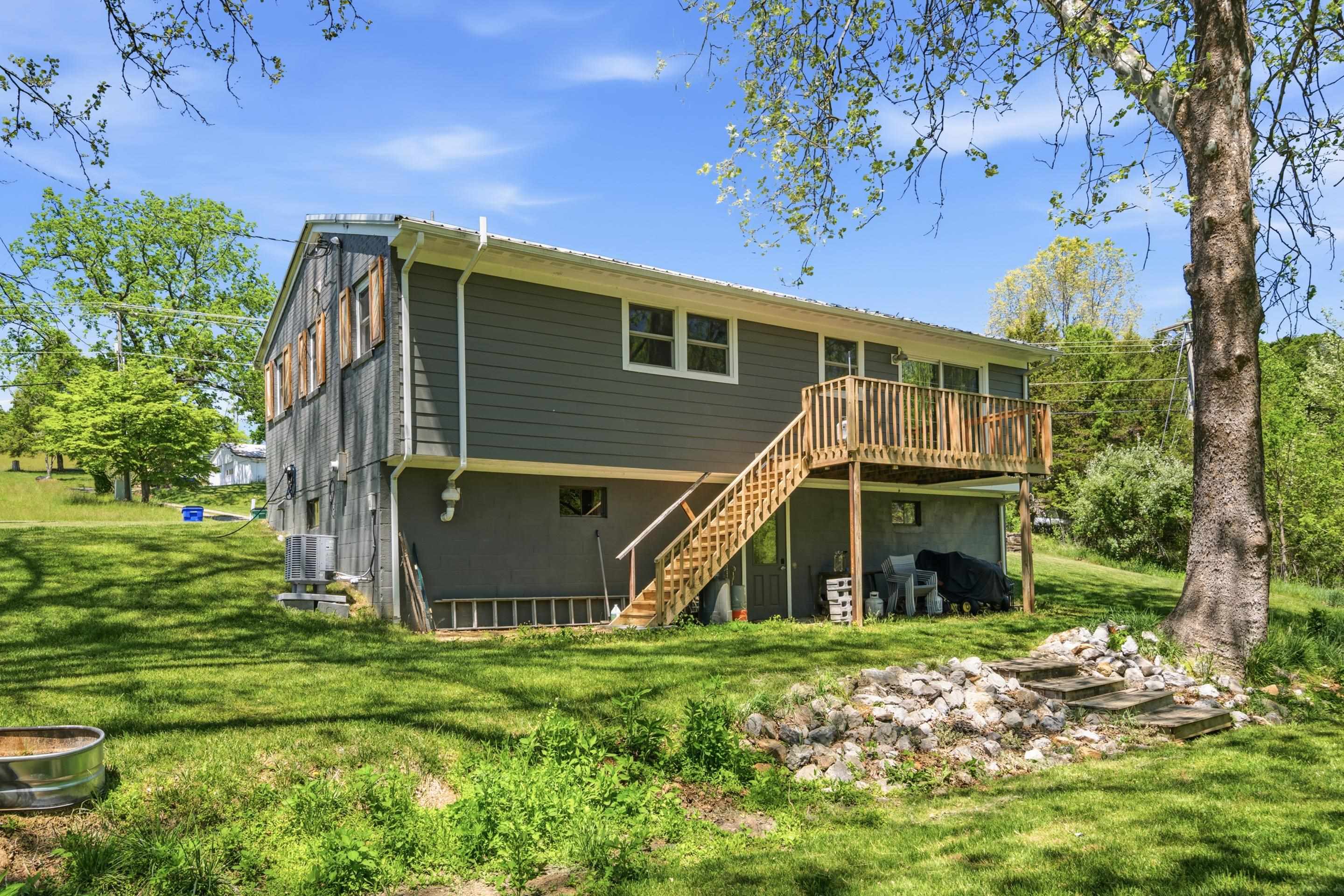 1607 Meadowbrook Drive