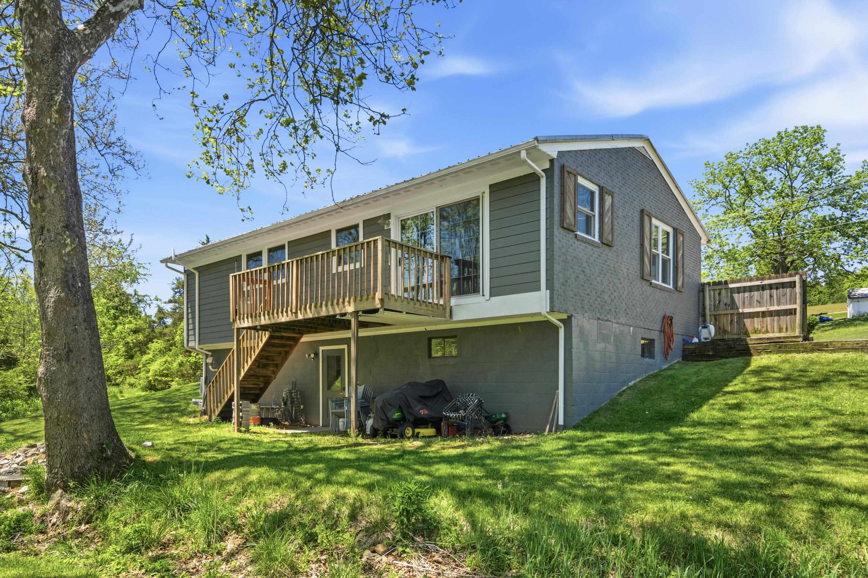 1607 Meadowbrook Drive