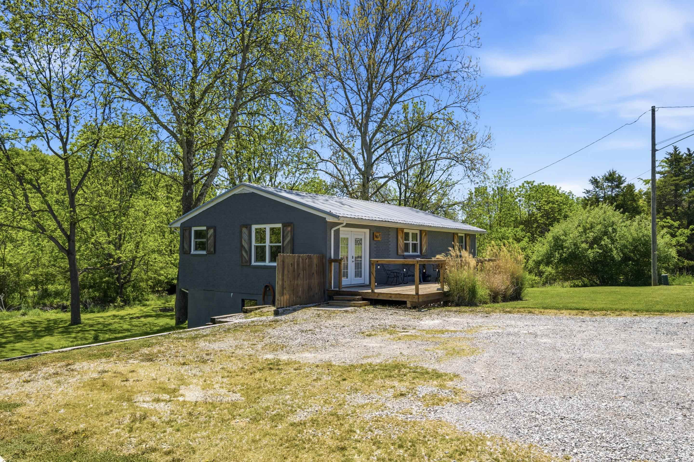 1607 Meadowbrook Drive