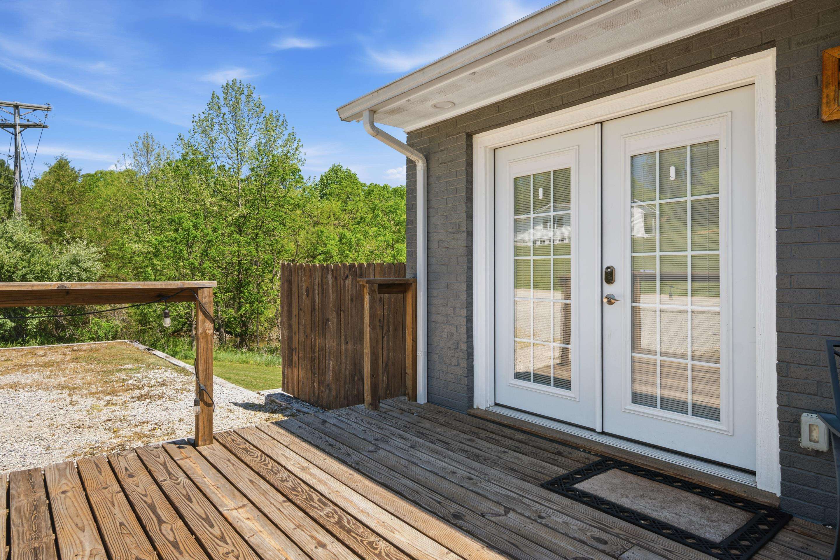 1607 Meadowbrook Drive