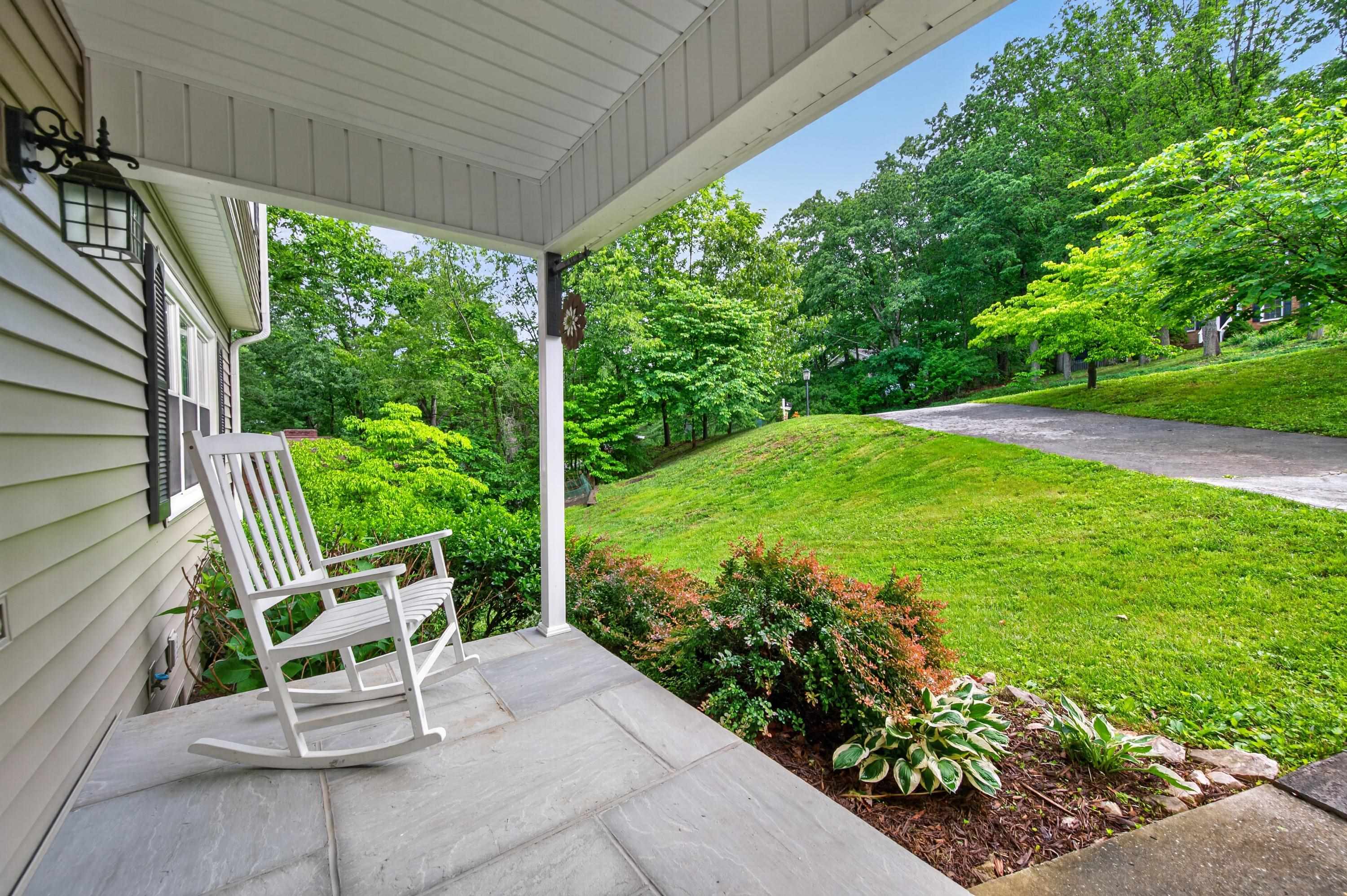 435 Tomahawk Drive