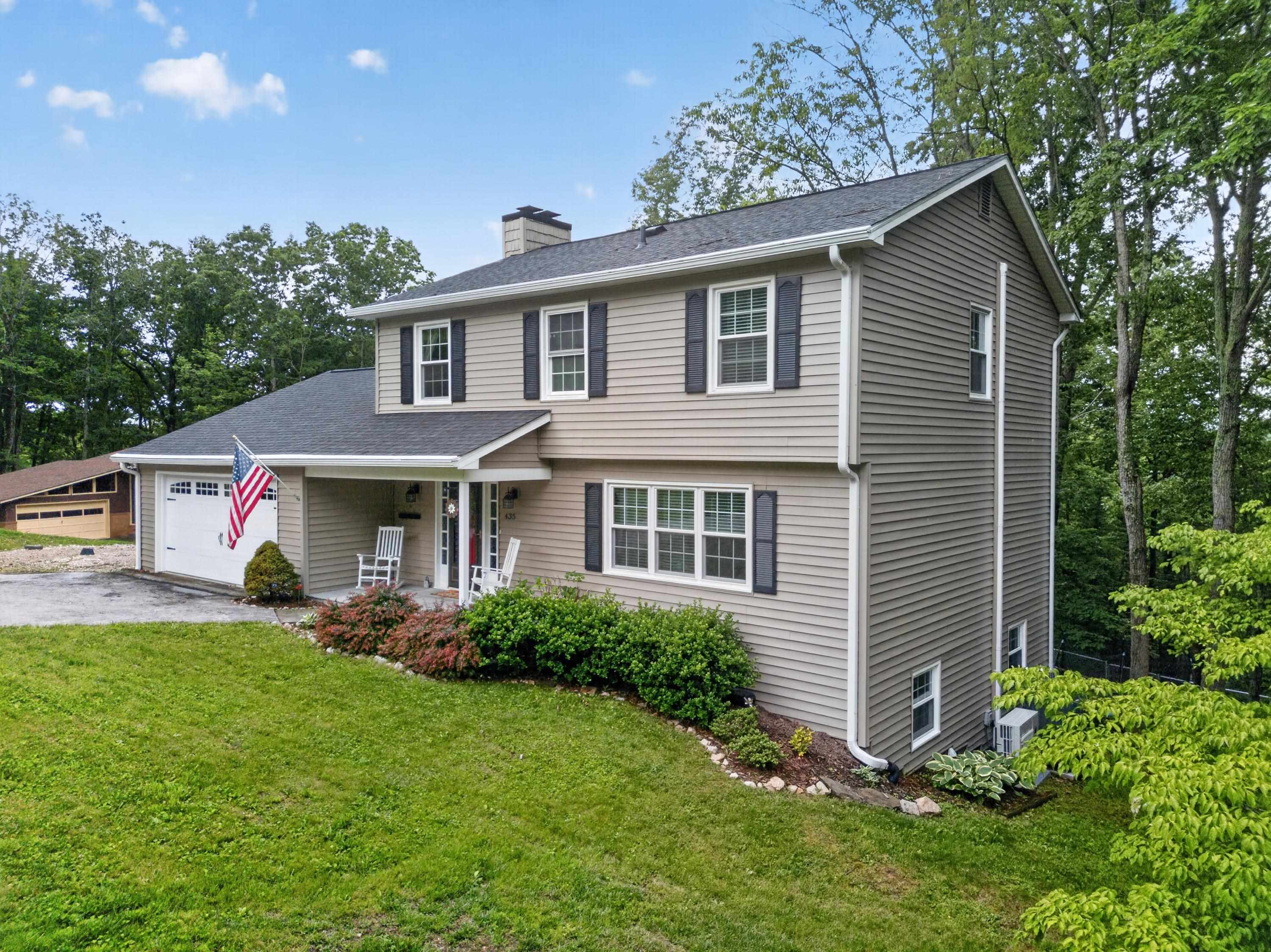 435 Tomahawk Drive