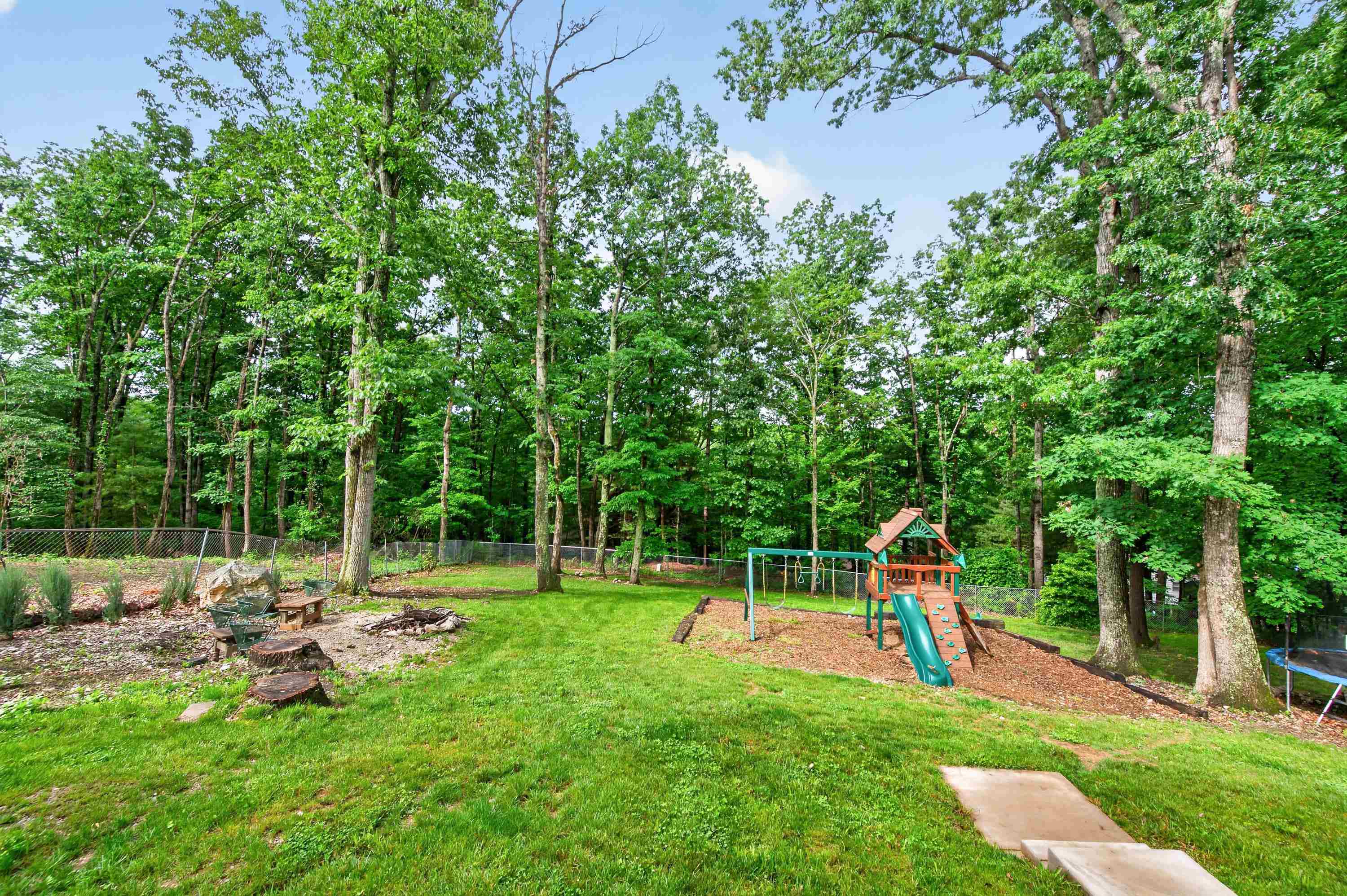 435 Tomahawk Drive