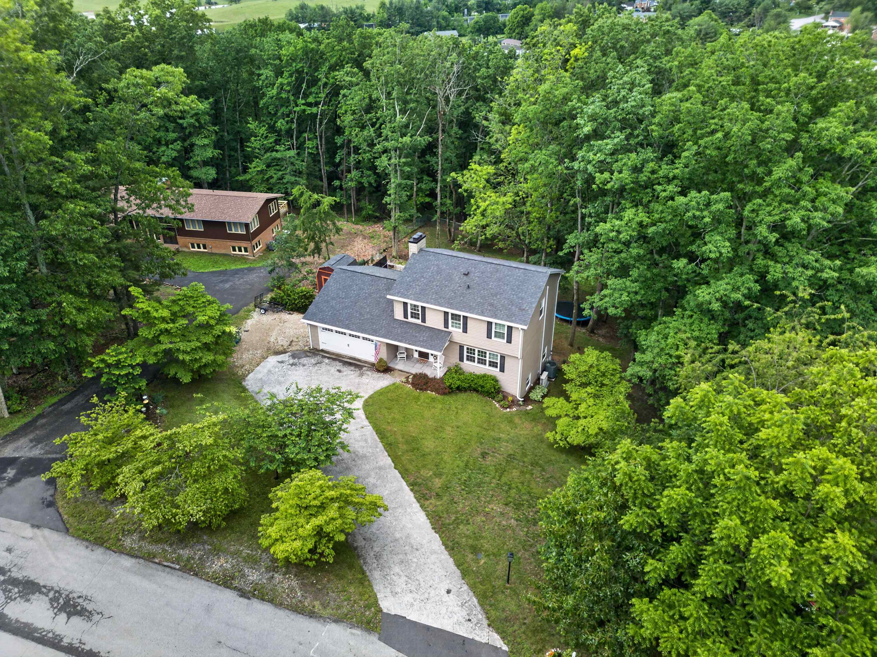435 Tomahawk Drive