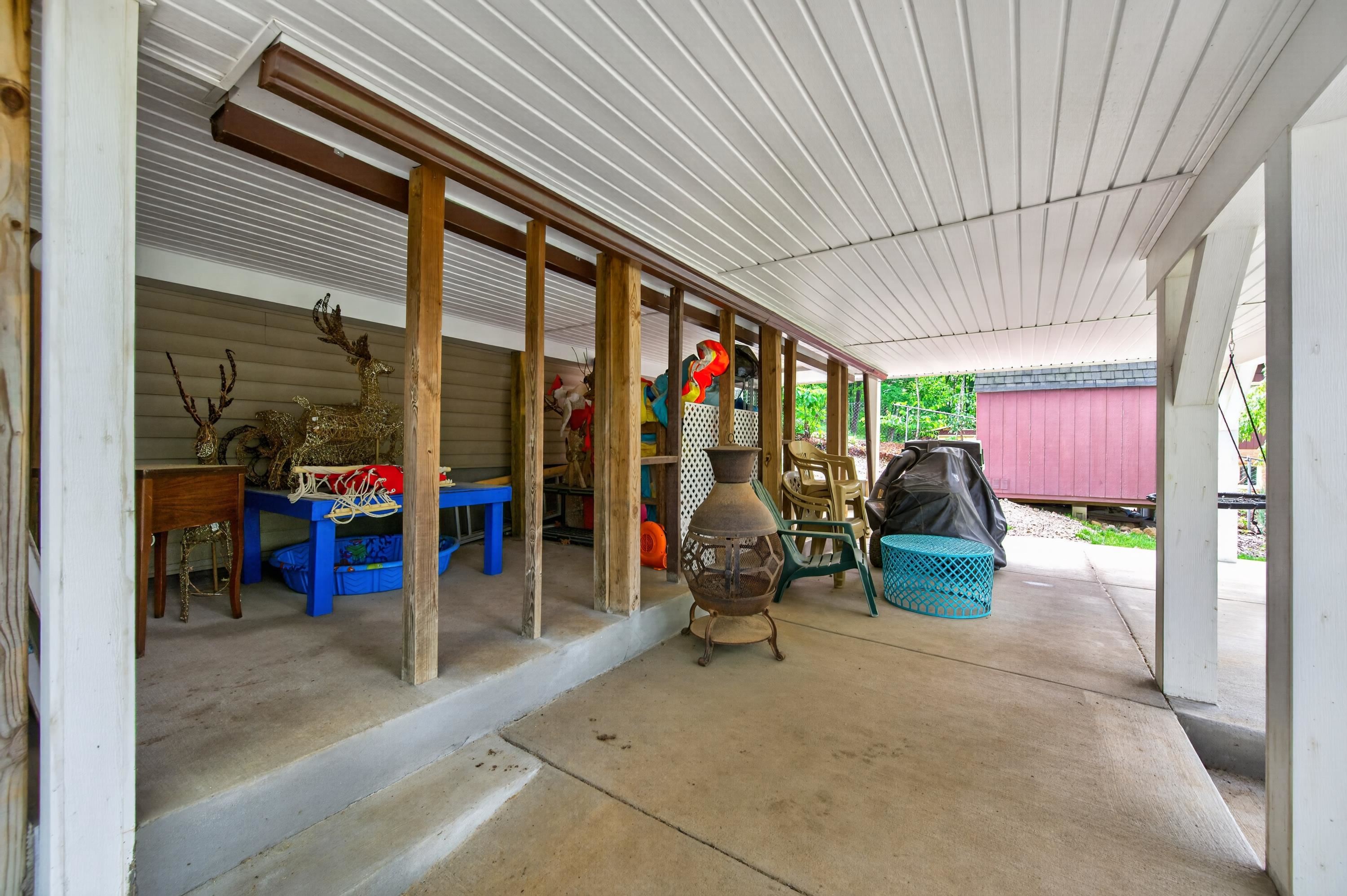 435 Tomahawk Drive