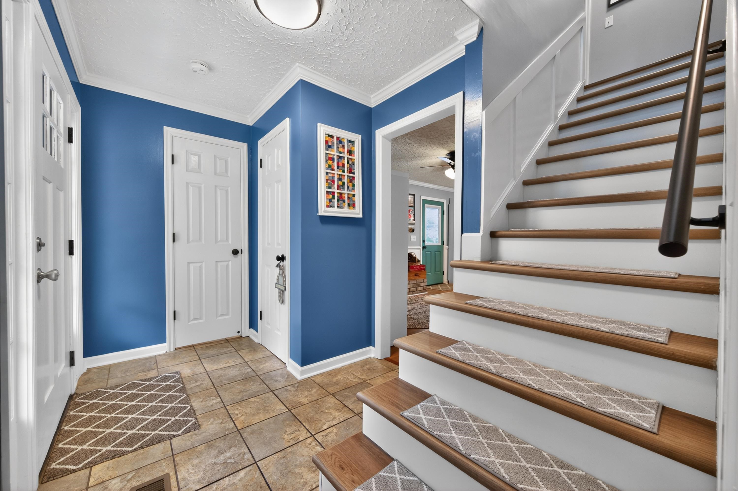 435 Tomahawk Drive