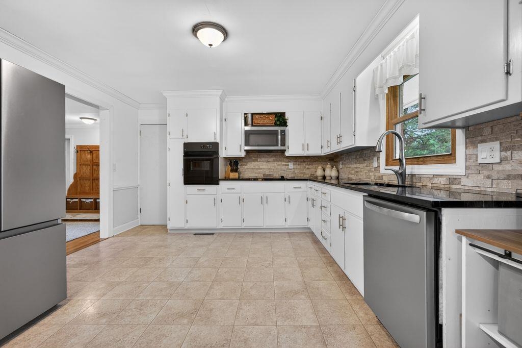 1301 WESTOVER Drive