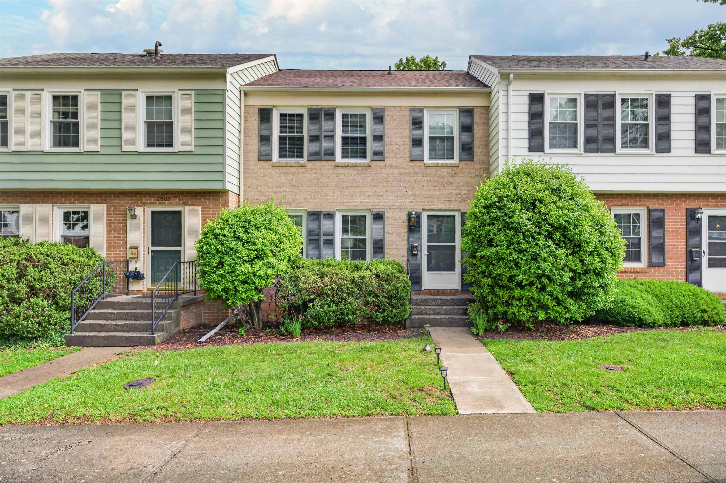 2806 Wellesley Court