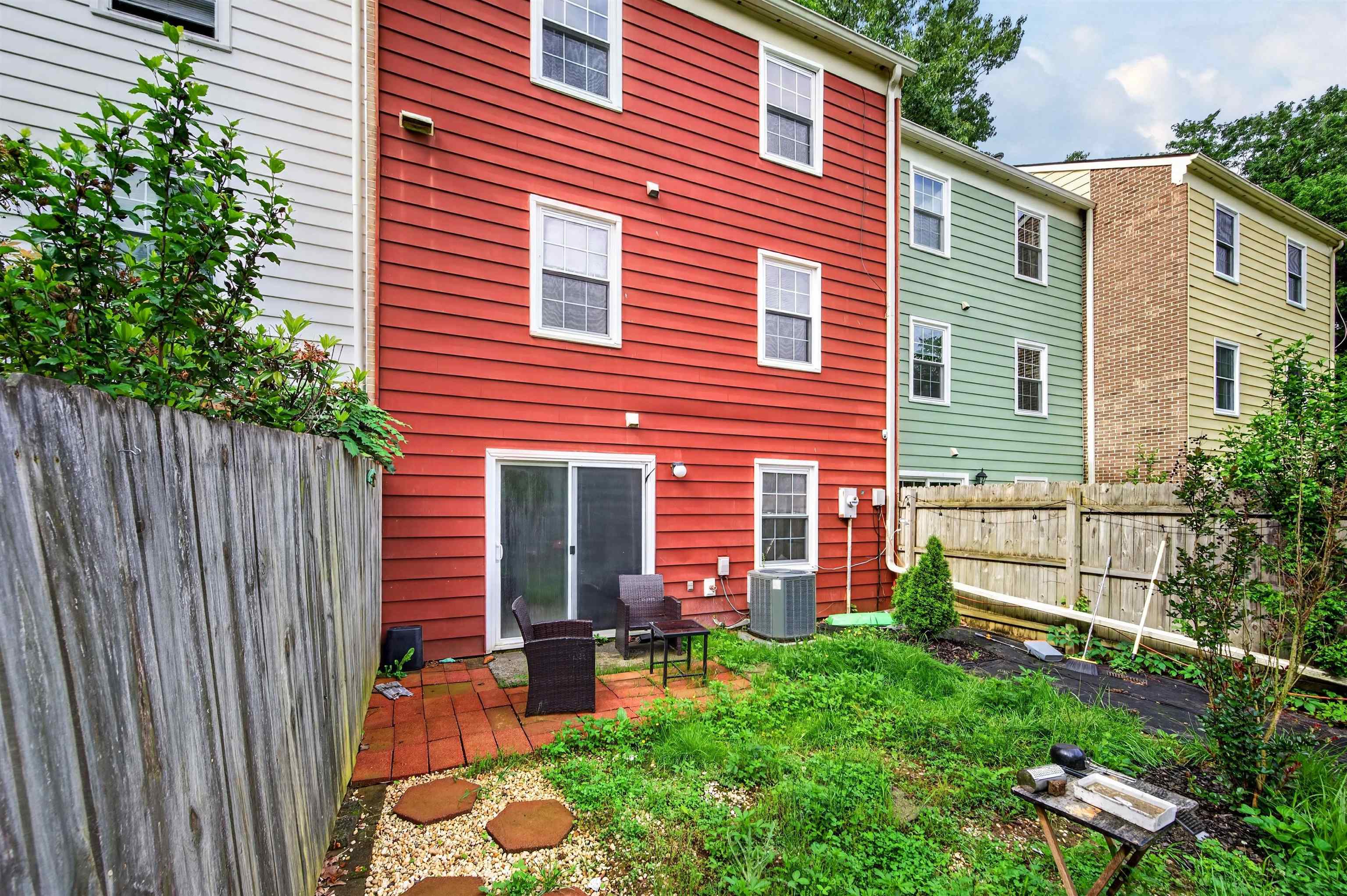 2806 Wellesley Court