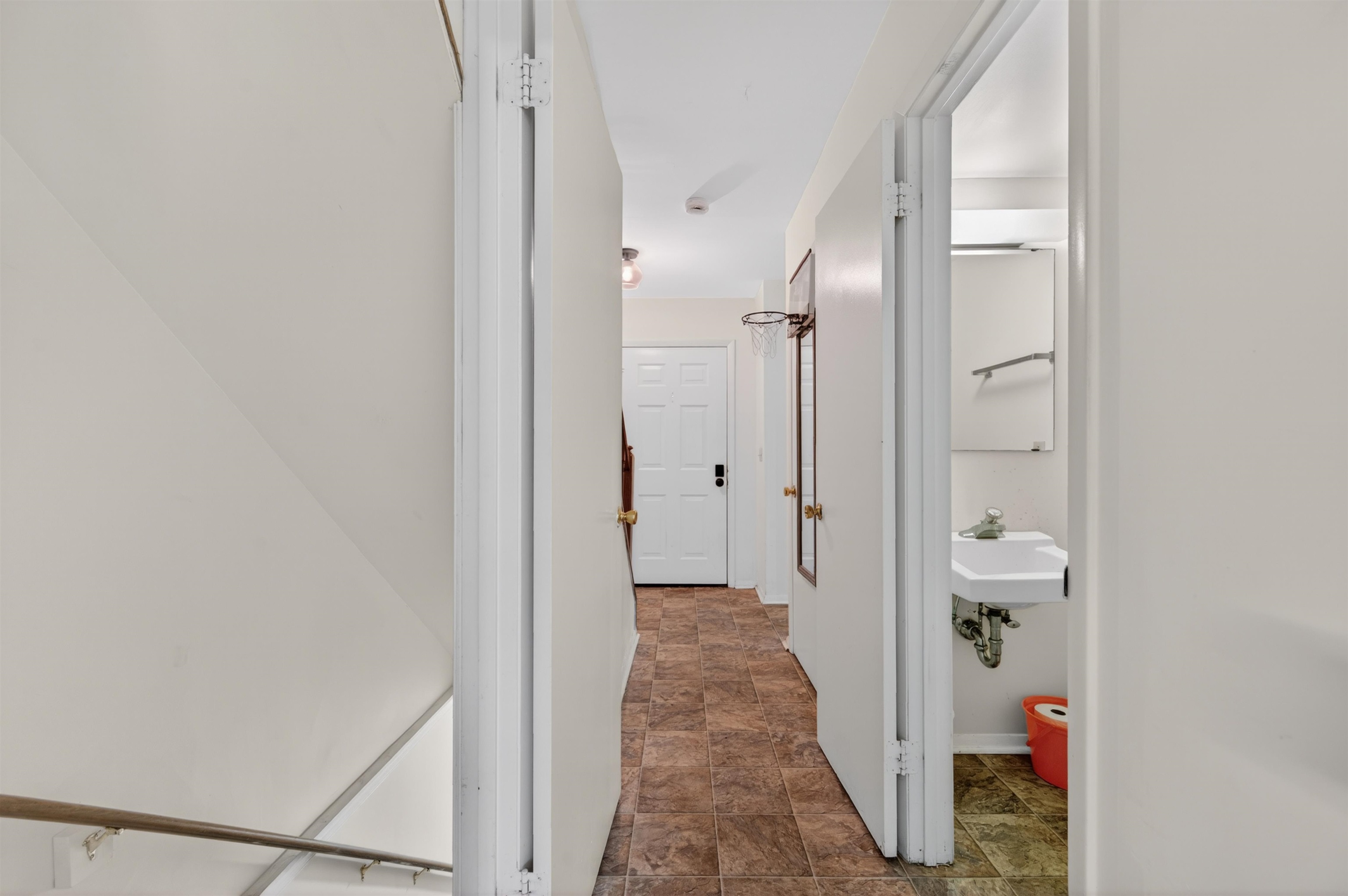 2806 Wellesley Court