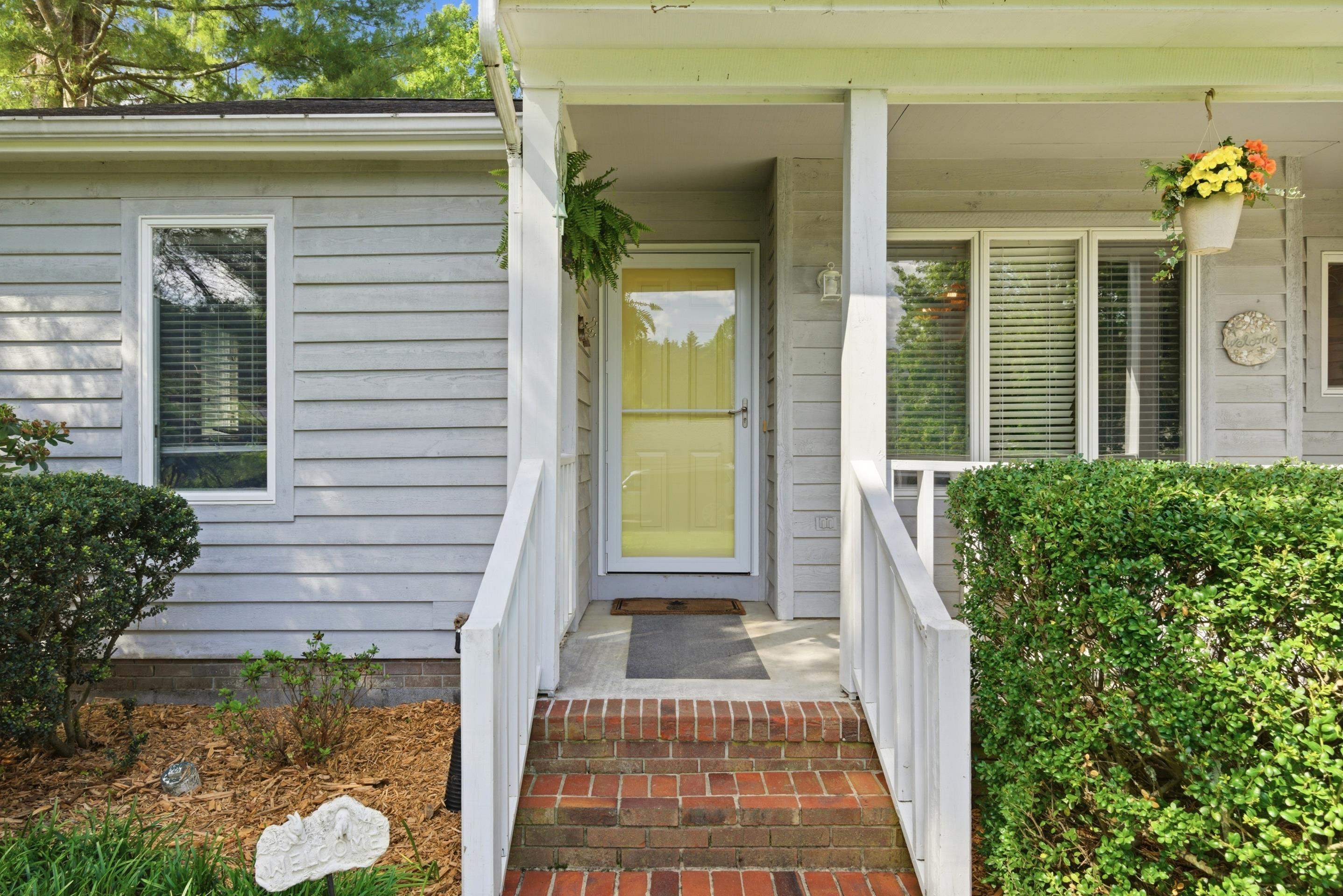 1337 Mockingbird Drive