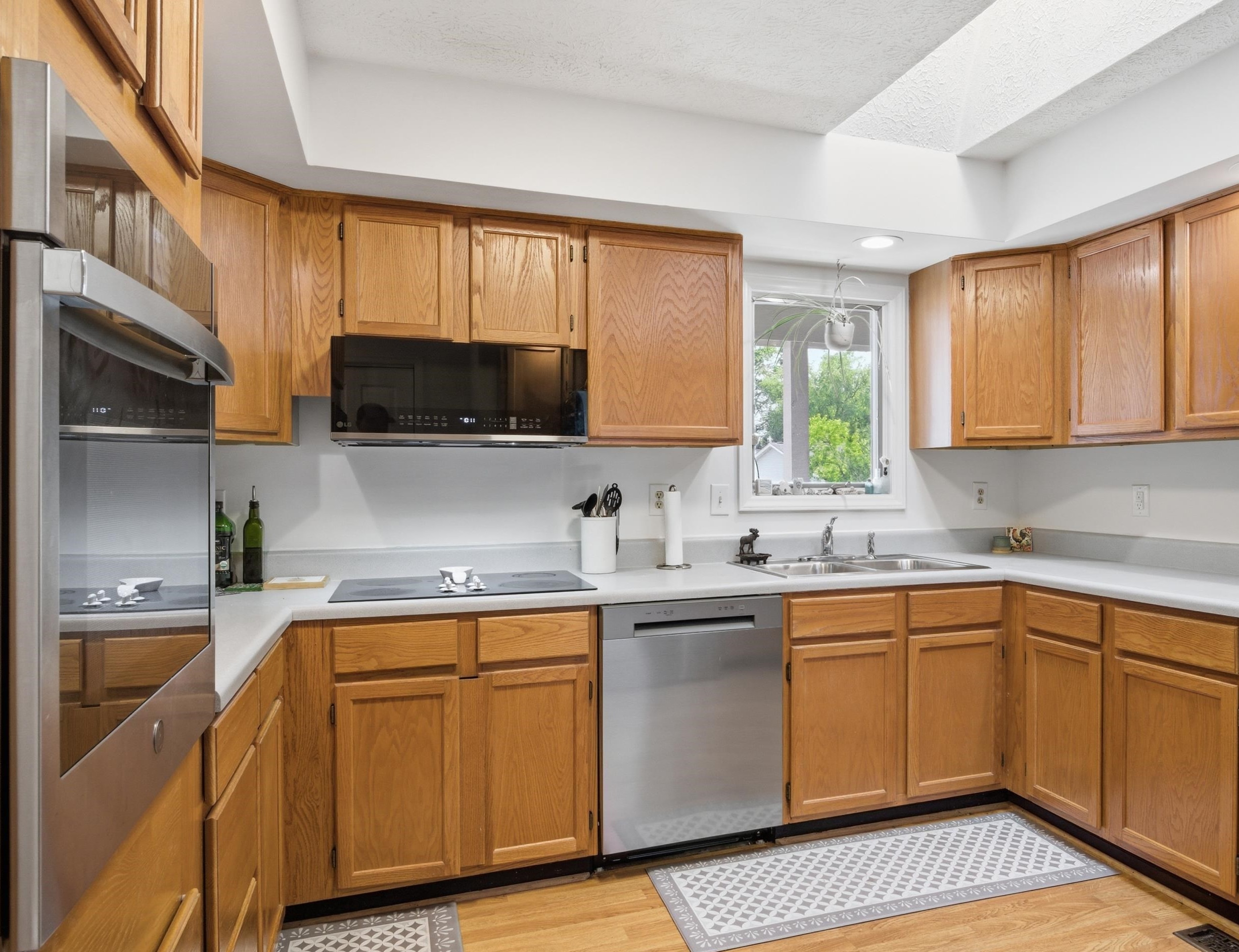 1337 Mockingbird Drive
