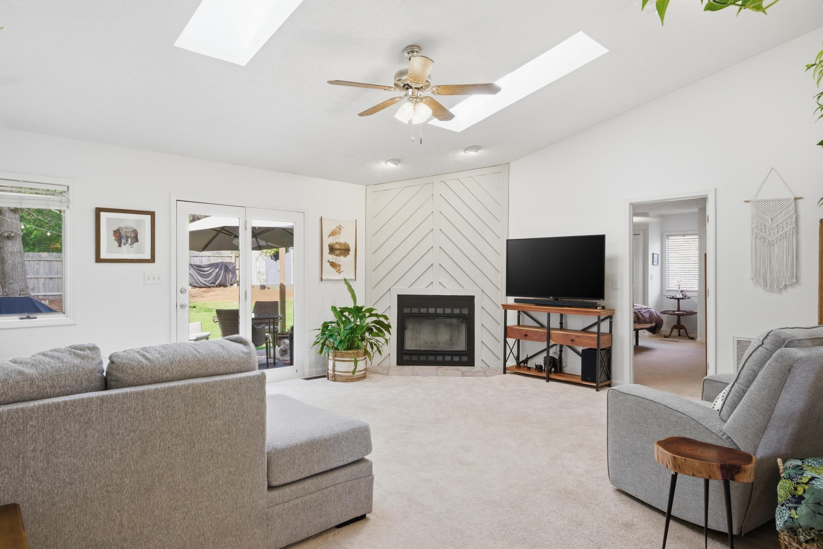 1337 Mockingbird Drive