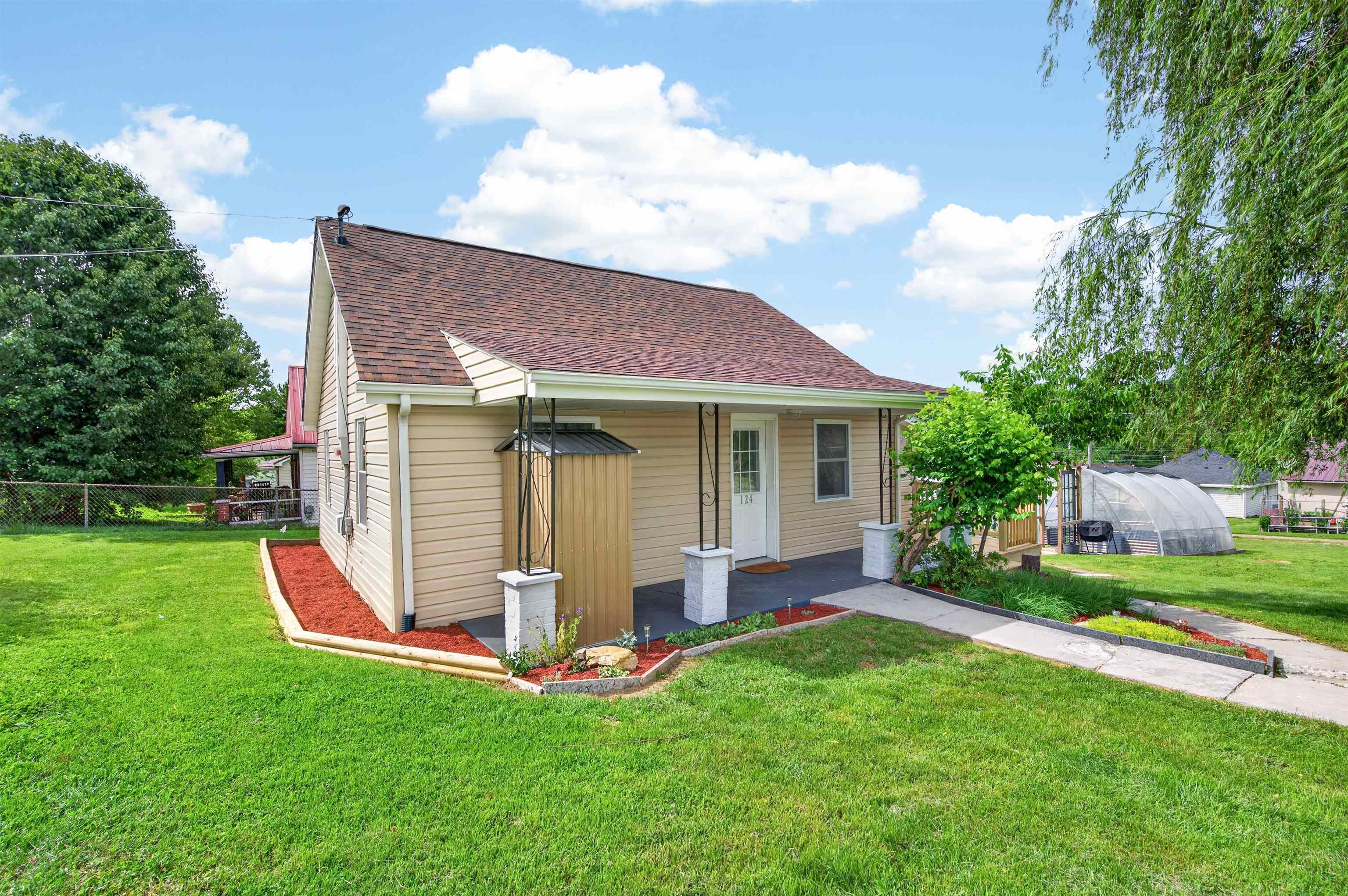 124 Cowan Street