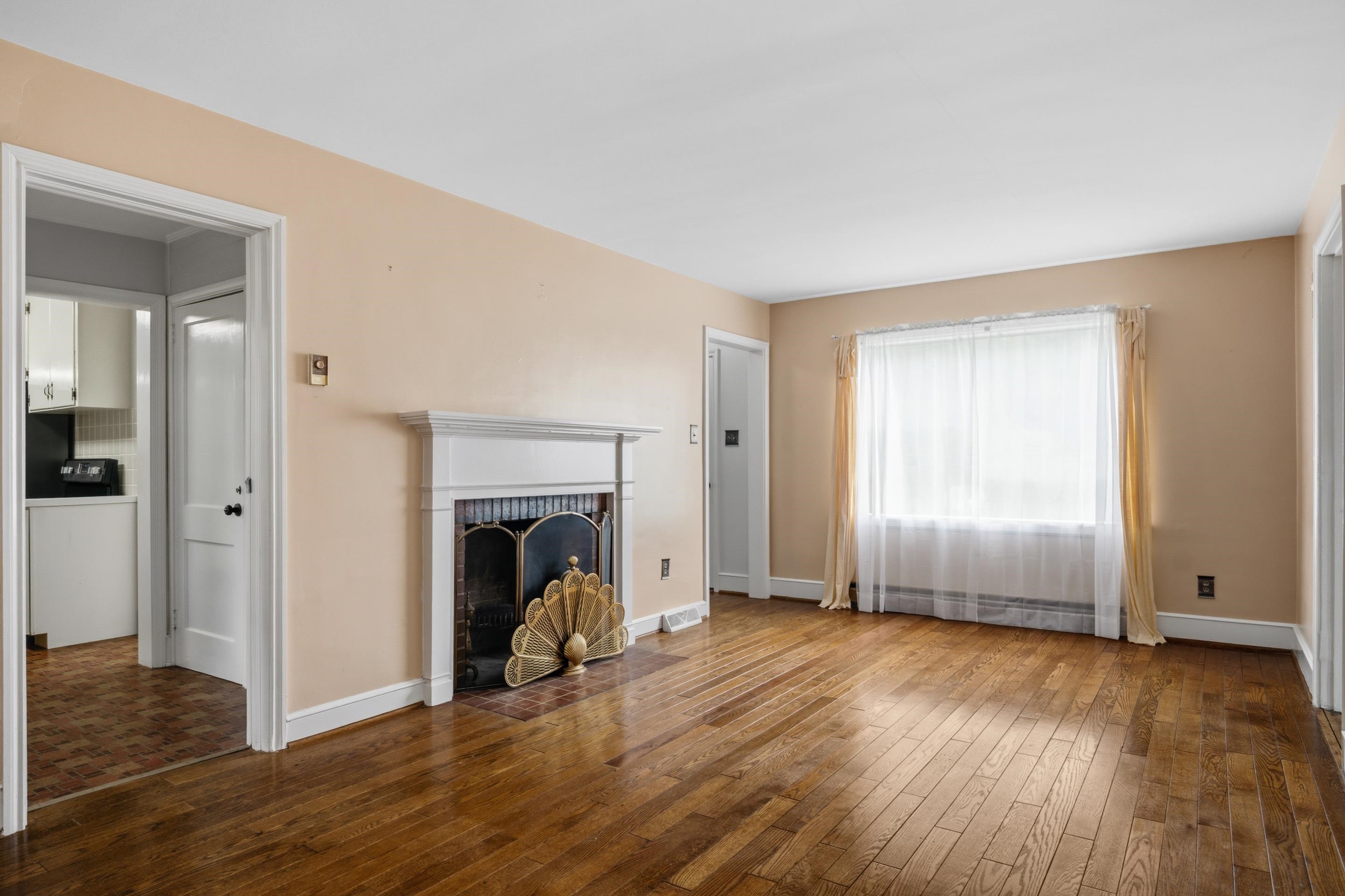714 HIGH Street