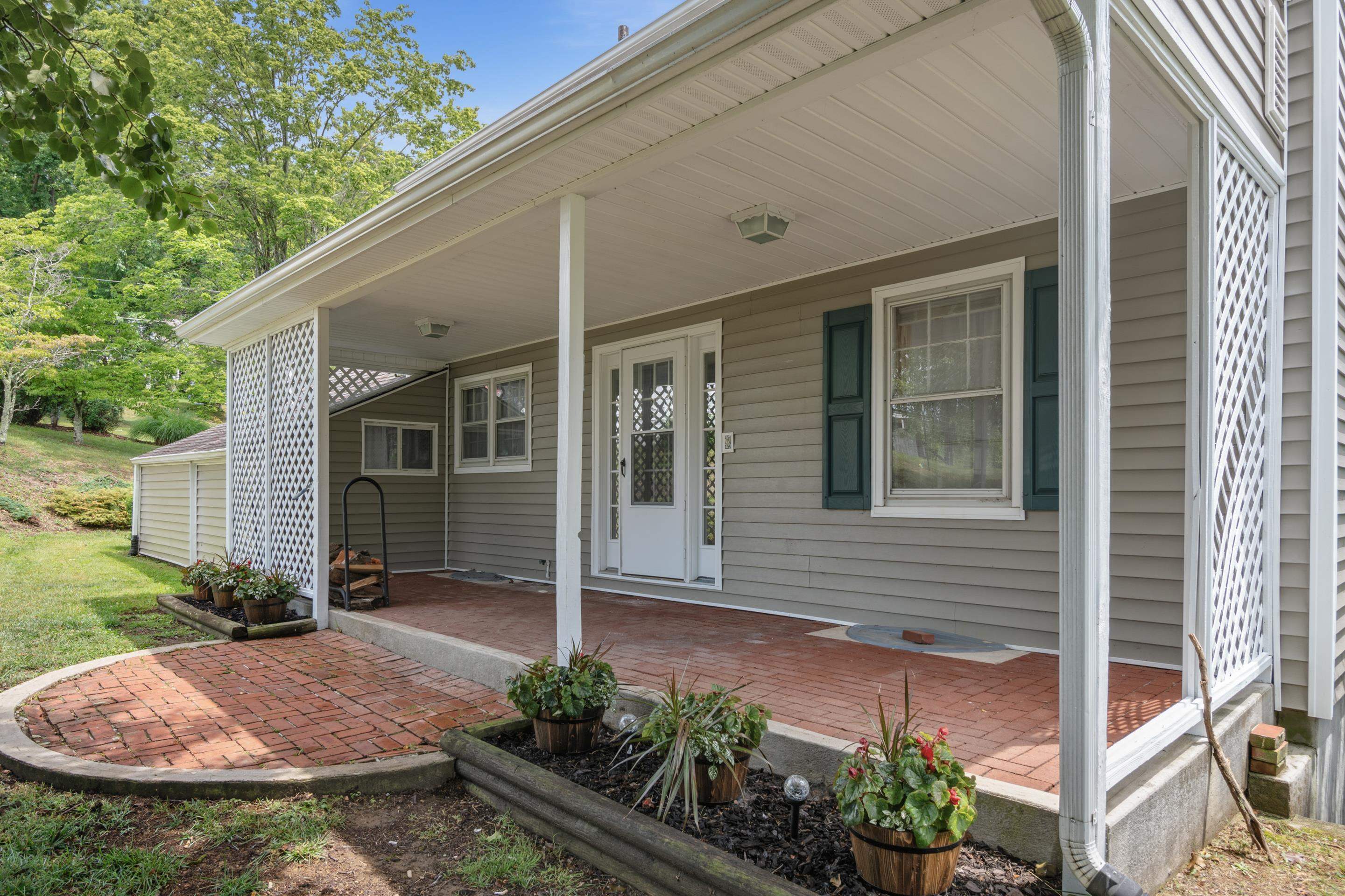 714 HIGH Street
