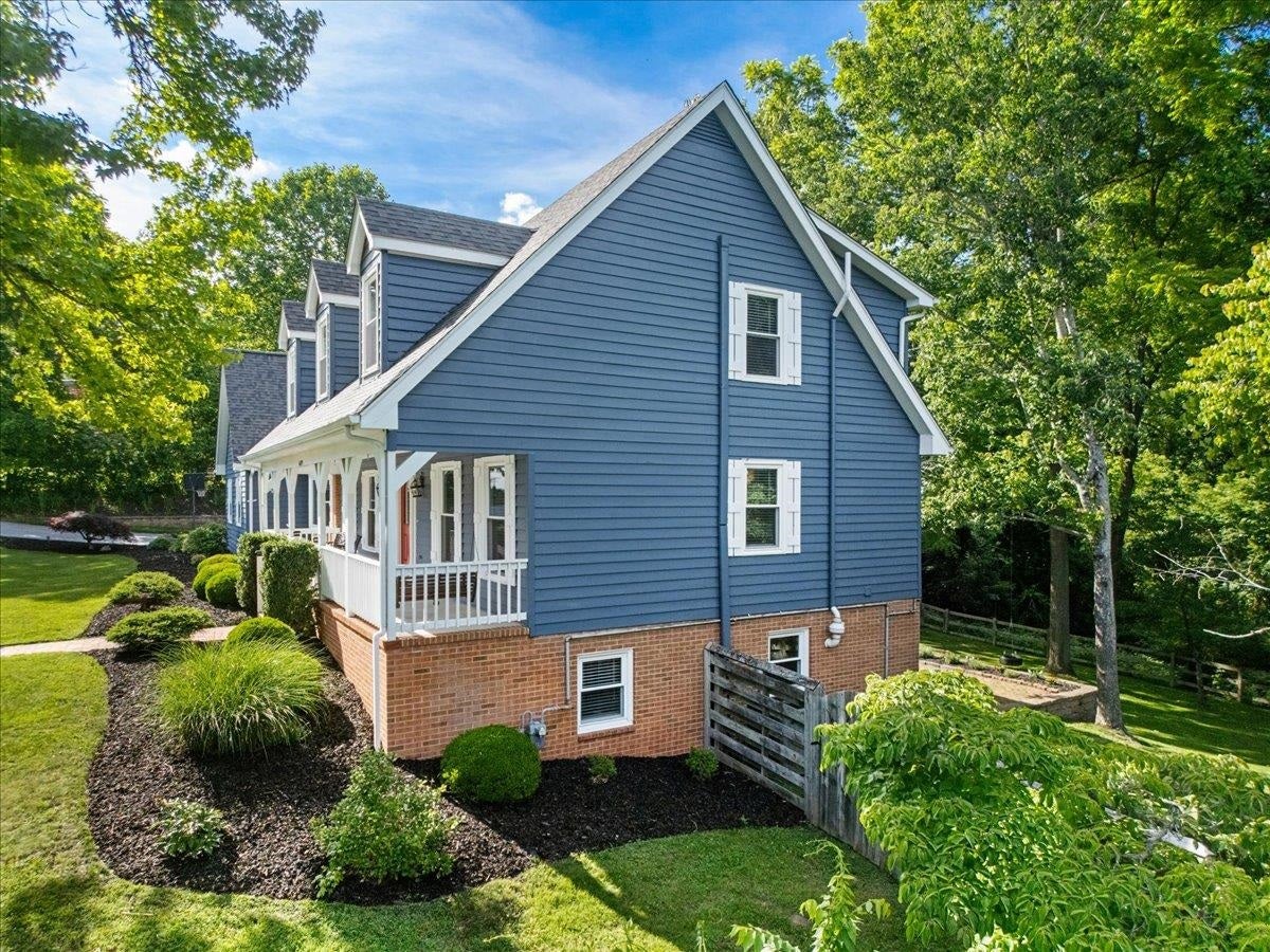 609 Landsdowne Drive