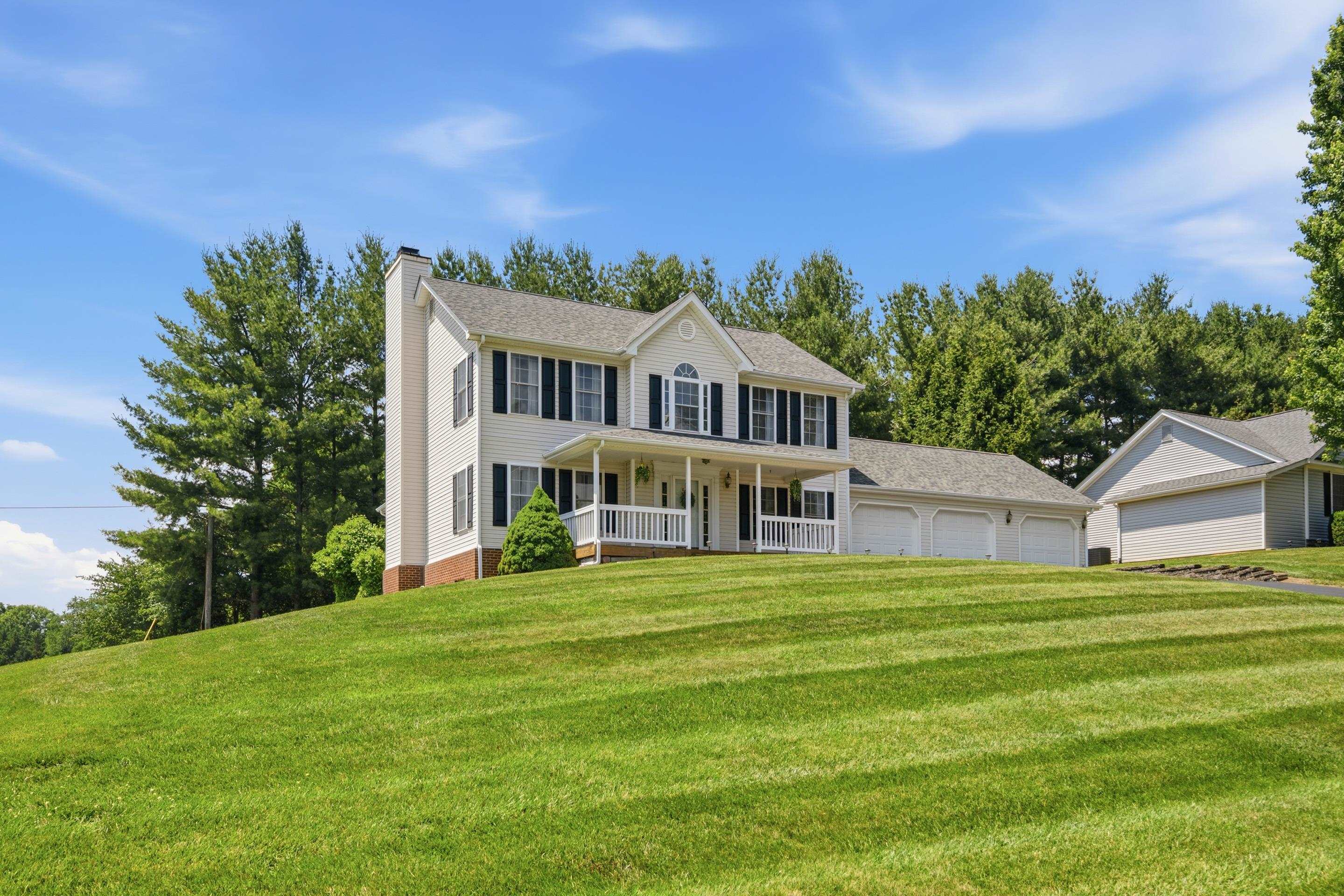 55 Sapphire Avenue
