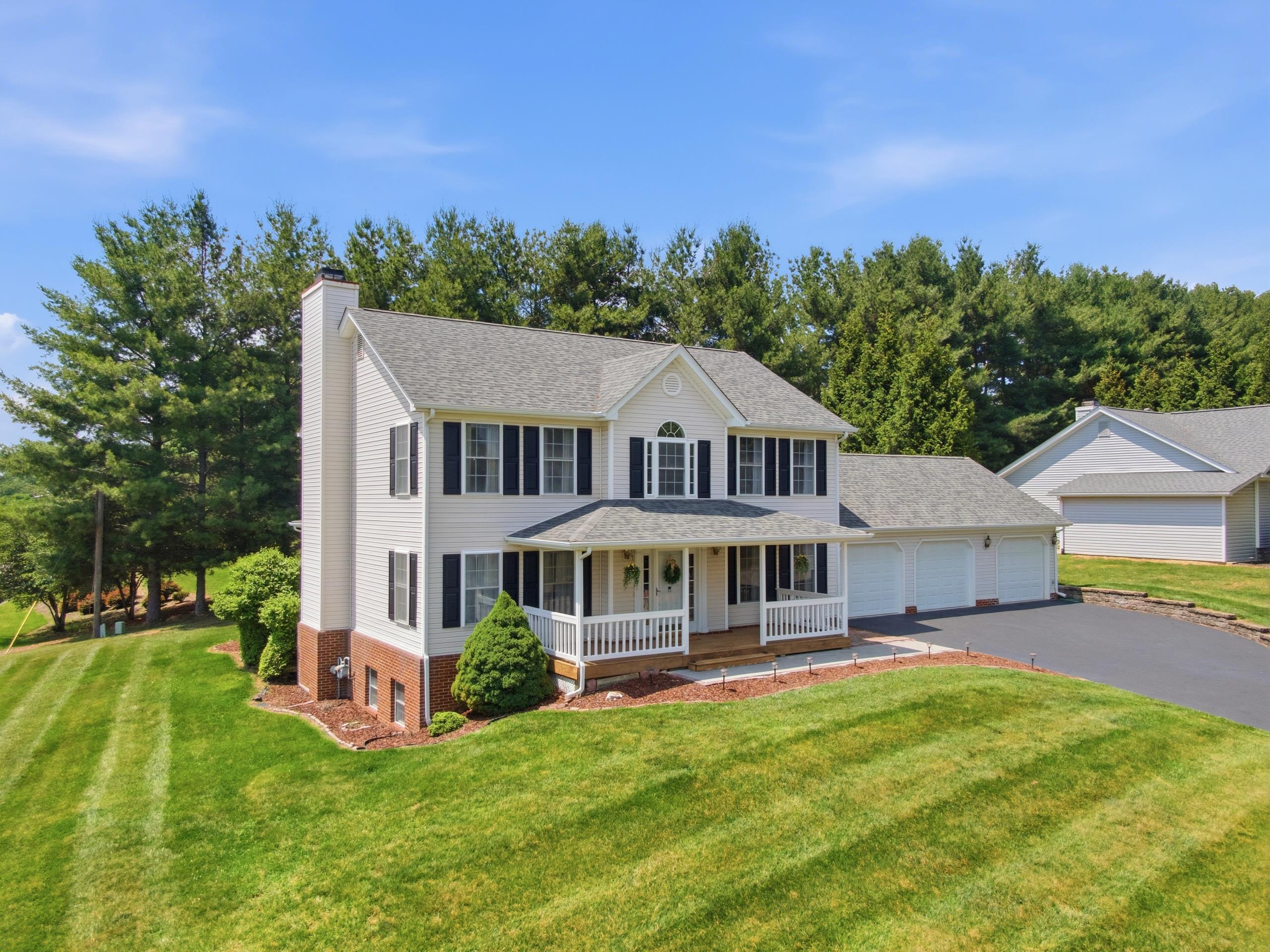 55 Sapphire Avenue