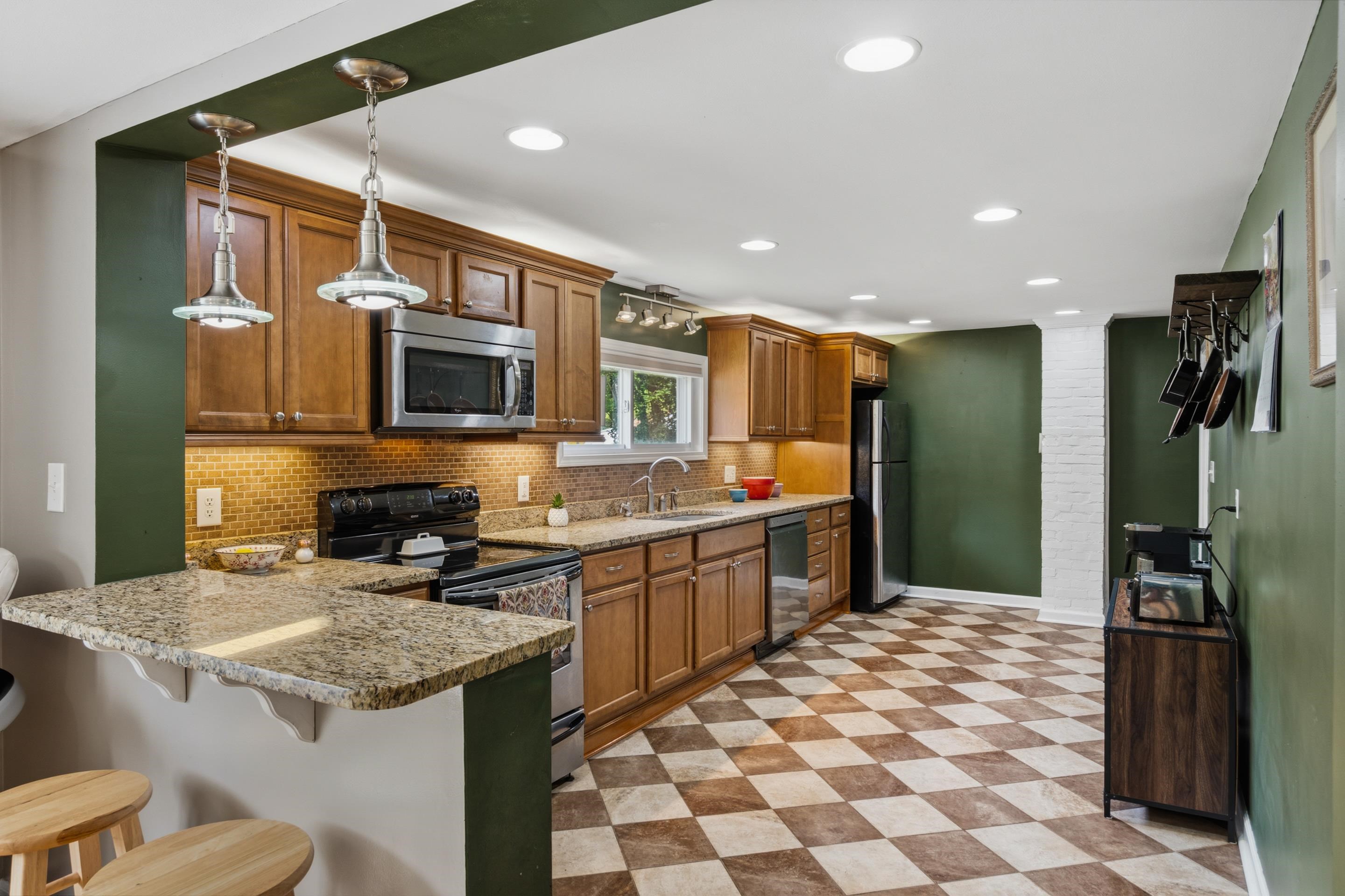 6734 Blacksburg Road