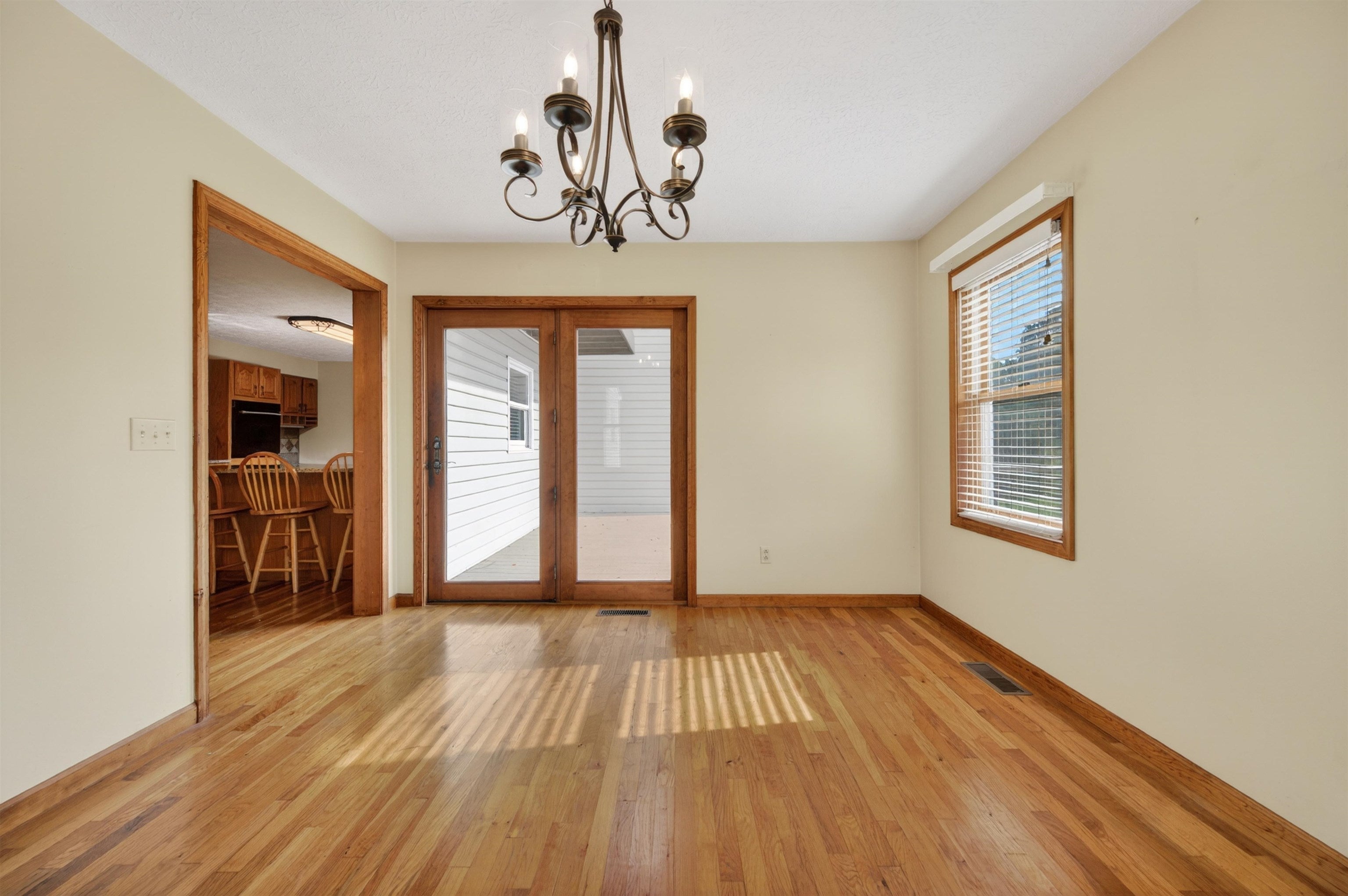 1210 VALLEY VIEW Drive