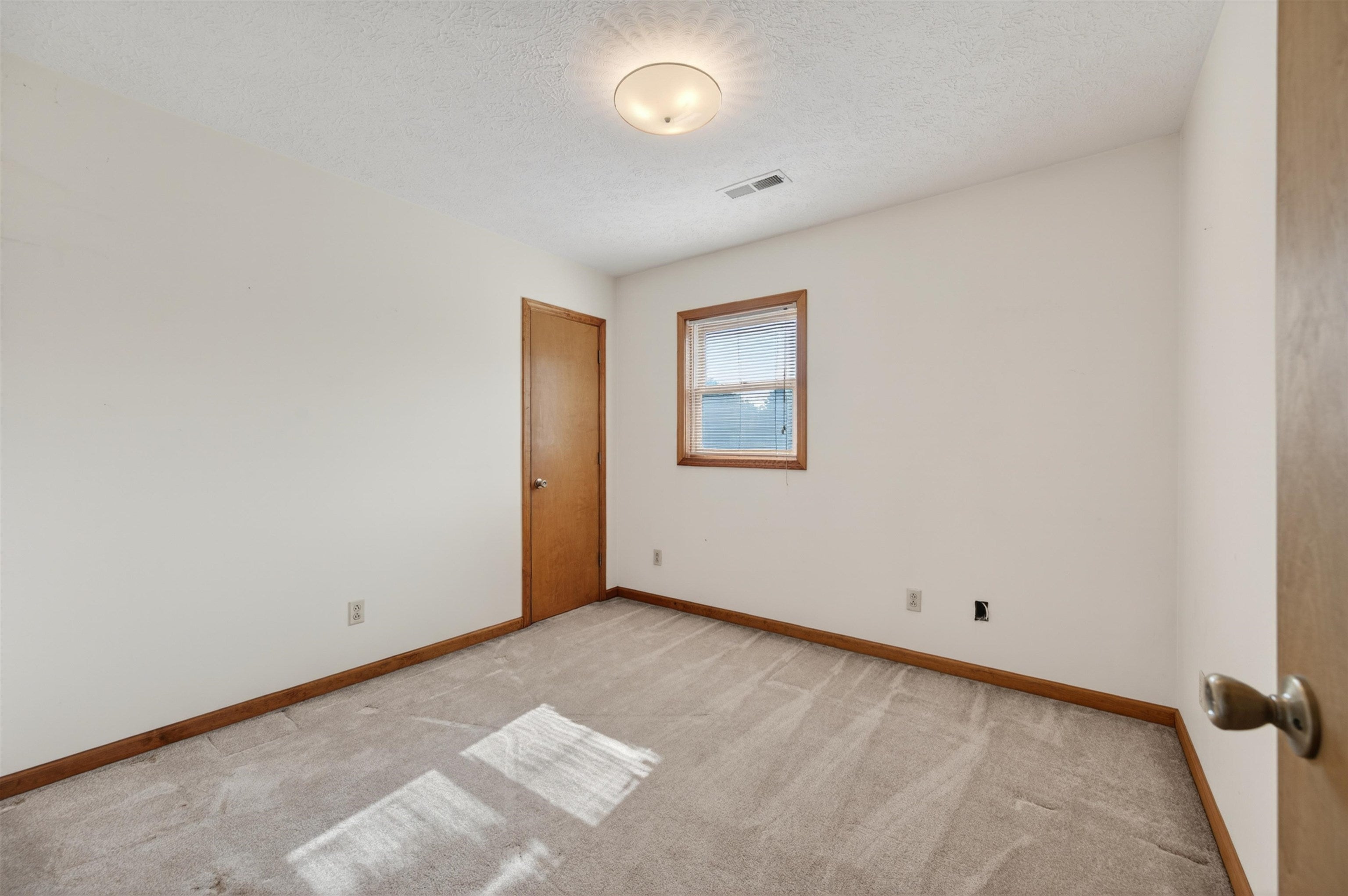 1210 VALLEY VIEW Drive