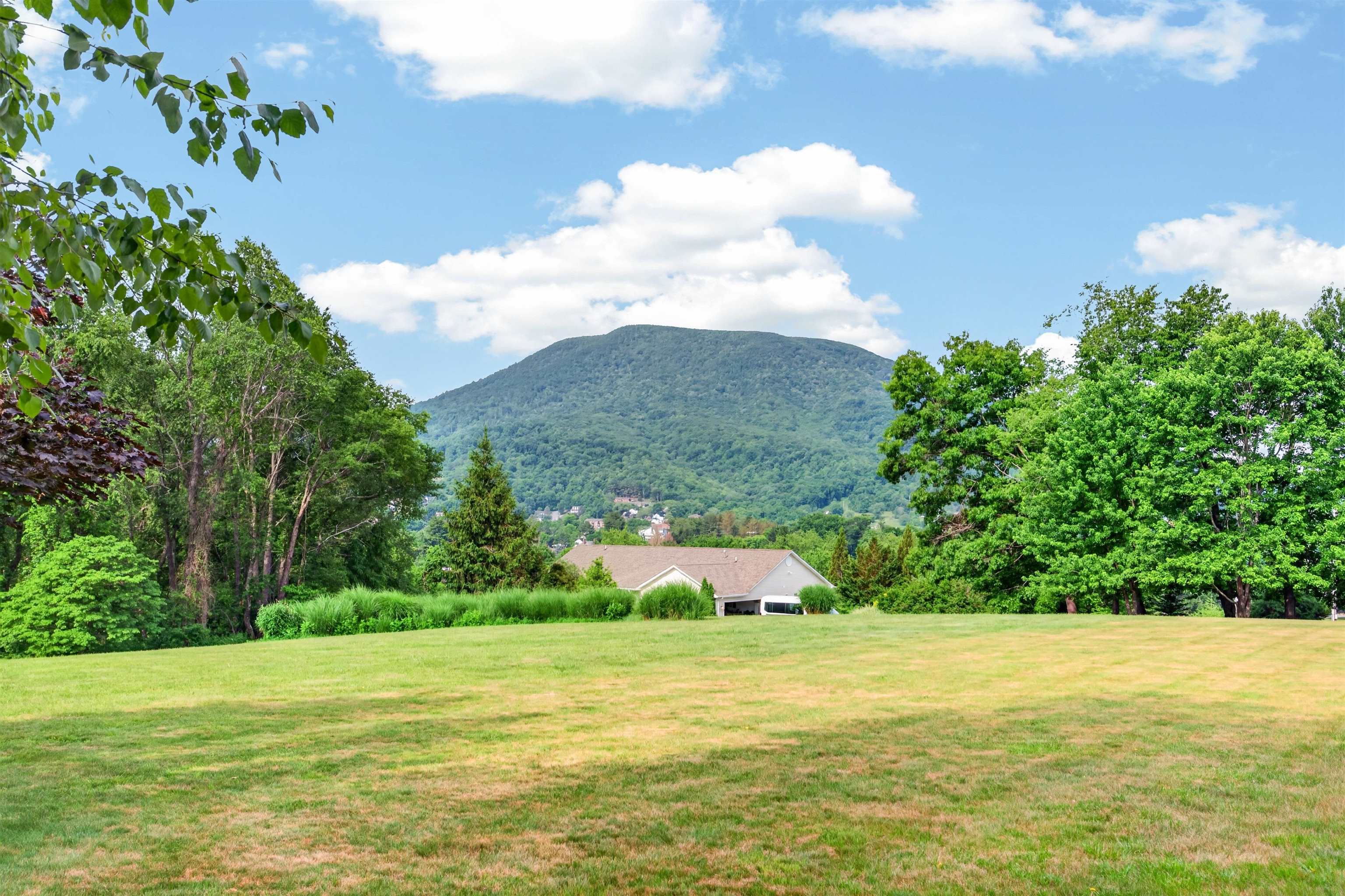 1210 VALLEY VIEW Drive