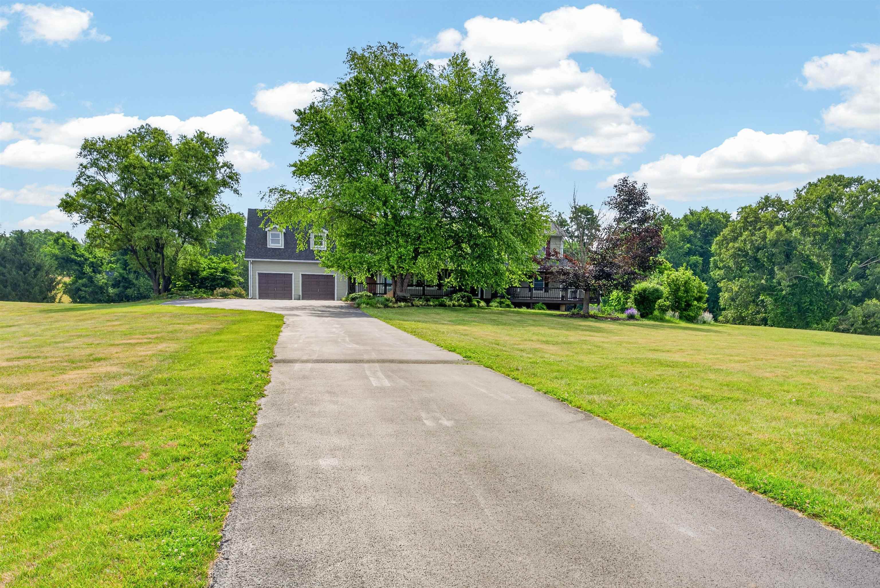 1210 VALLEY VIEW Drive
