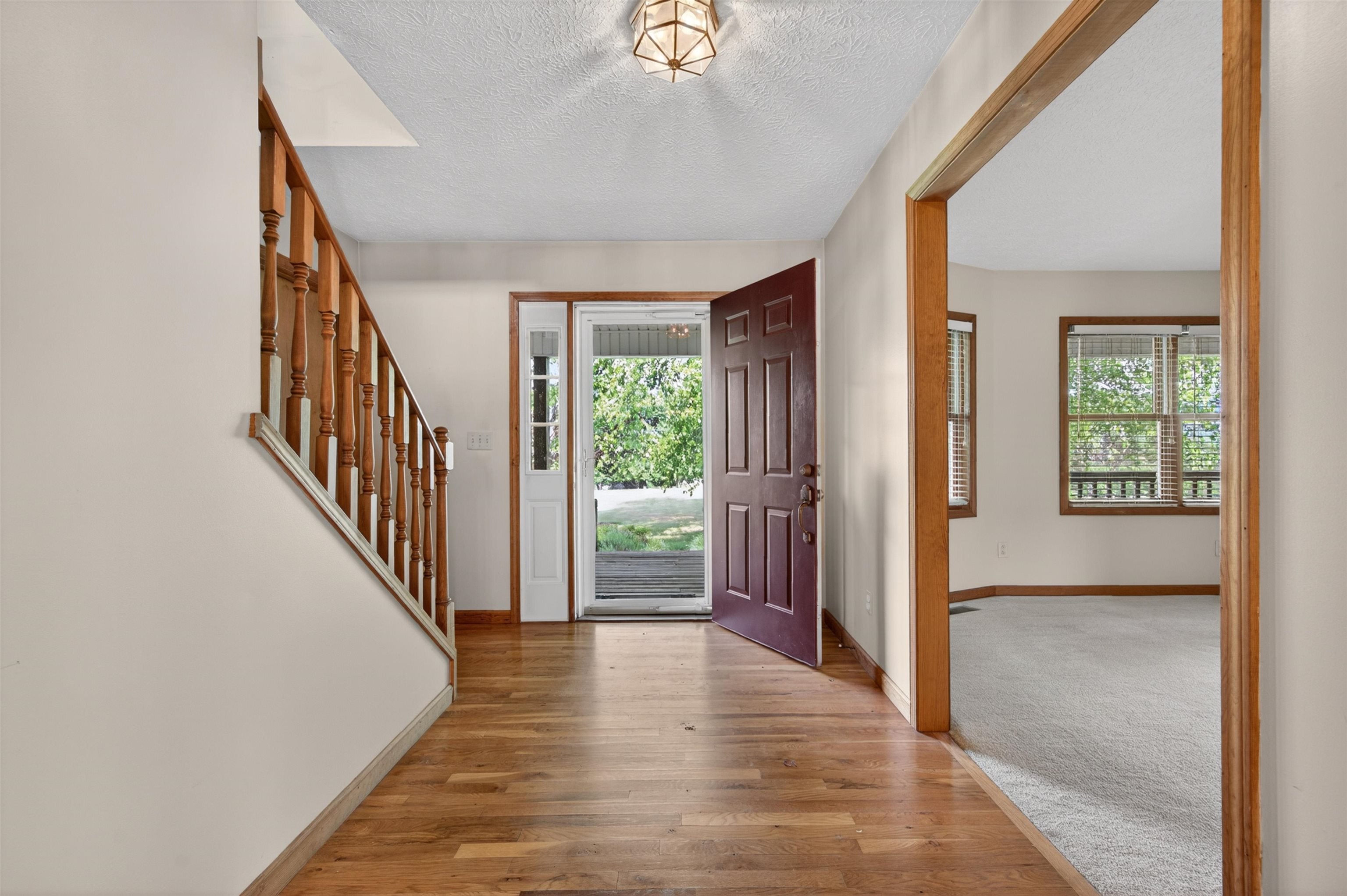 1210 VALLEY VIEW Drive
