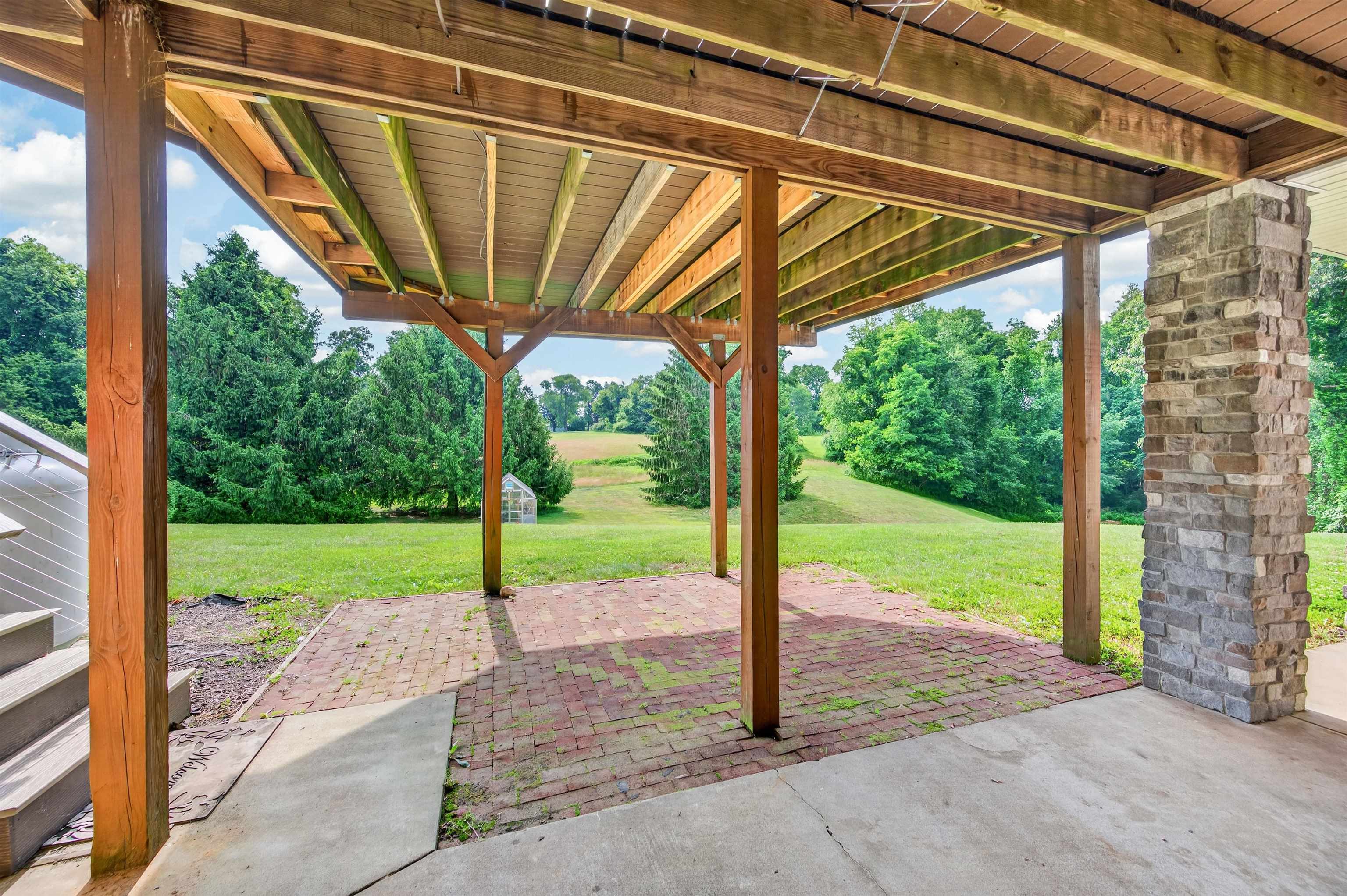1210 VALLEY VIEW Drive