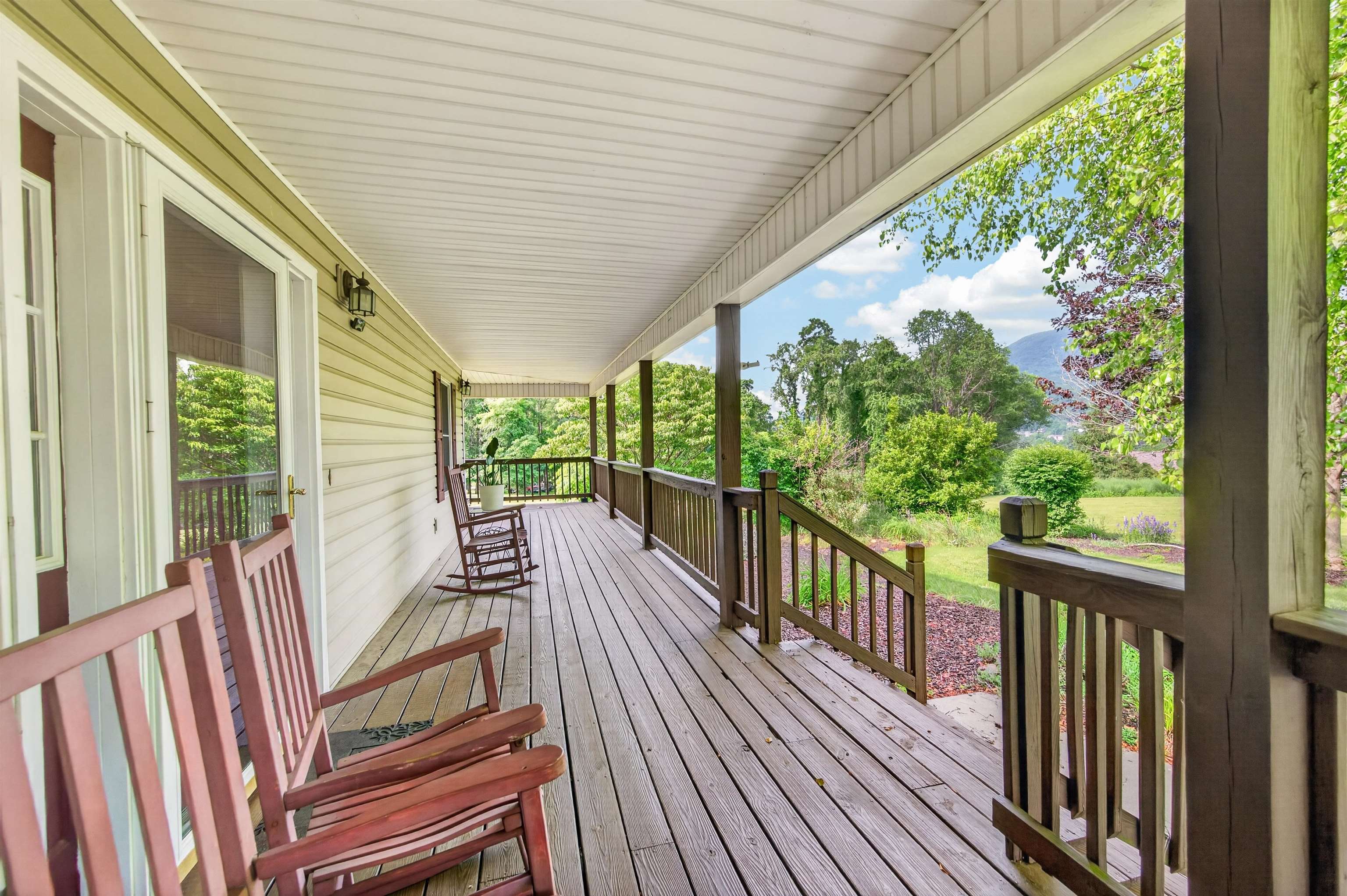 1210 VALLEY VIEW Drive
