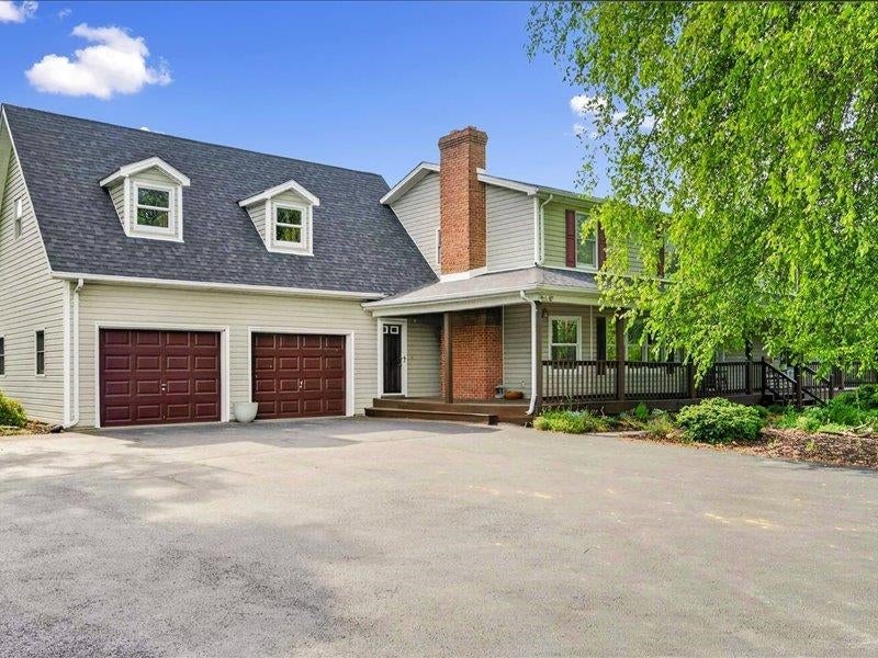 1210 VALLEY VIEW Drive