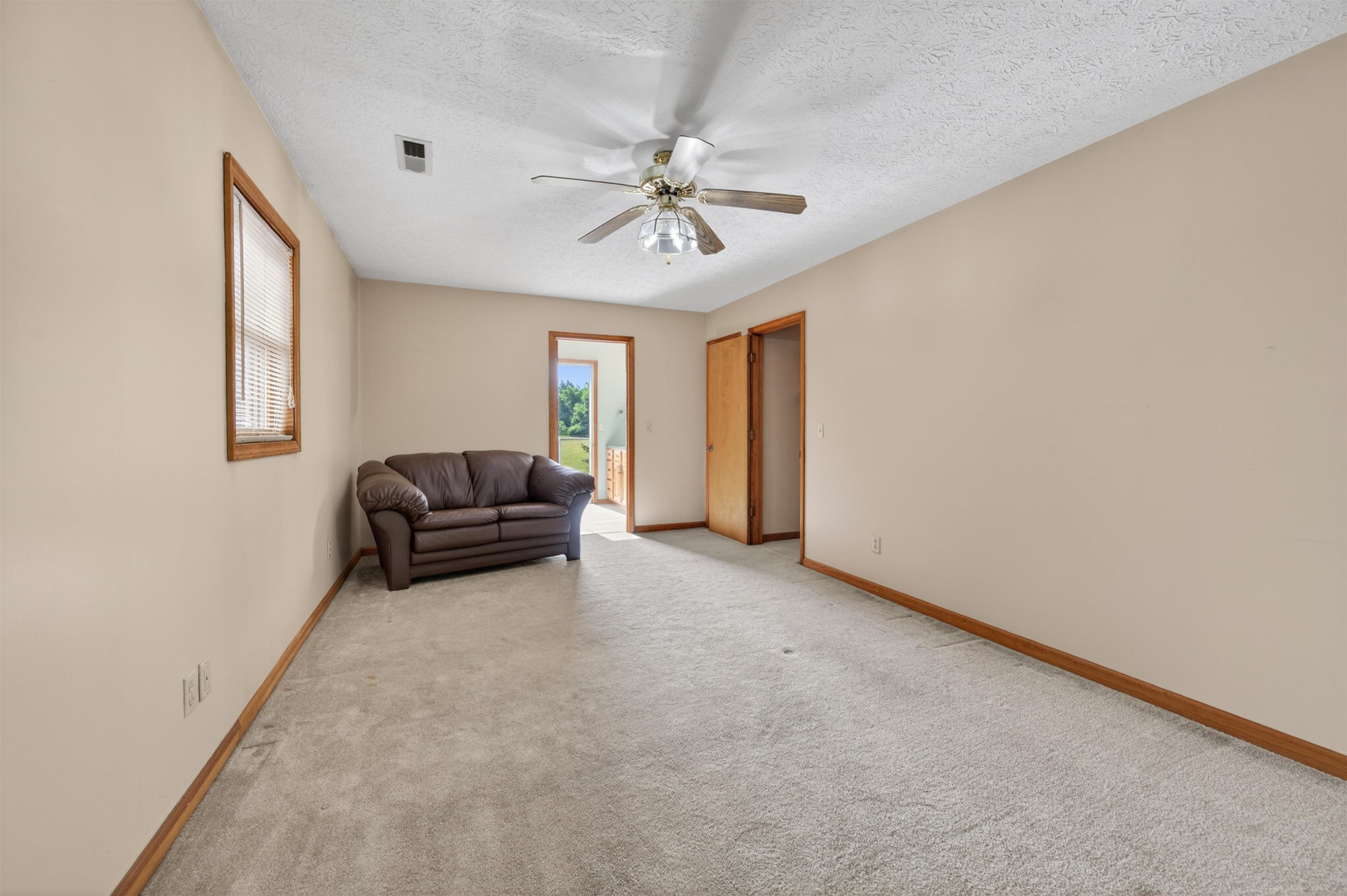 1210 VALLEY VIEW Drive