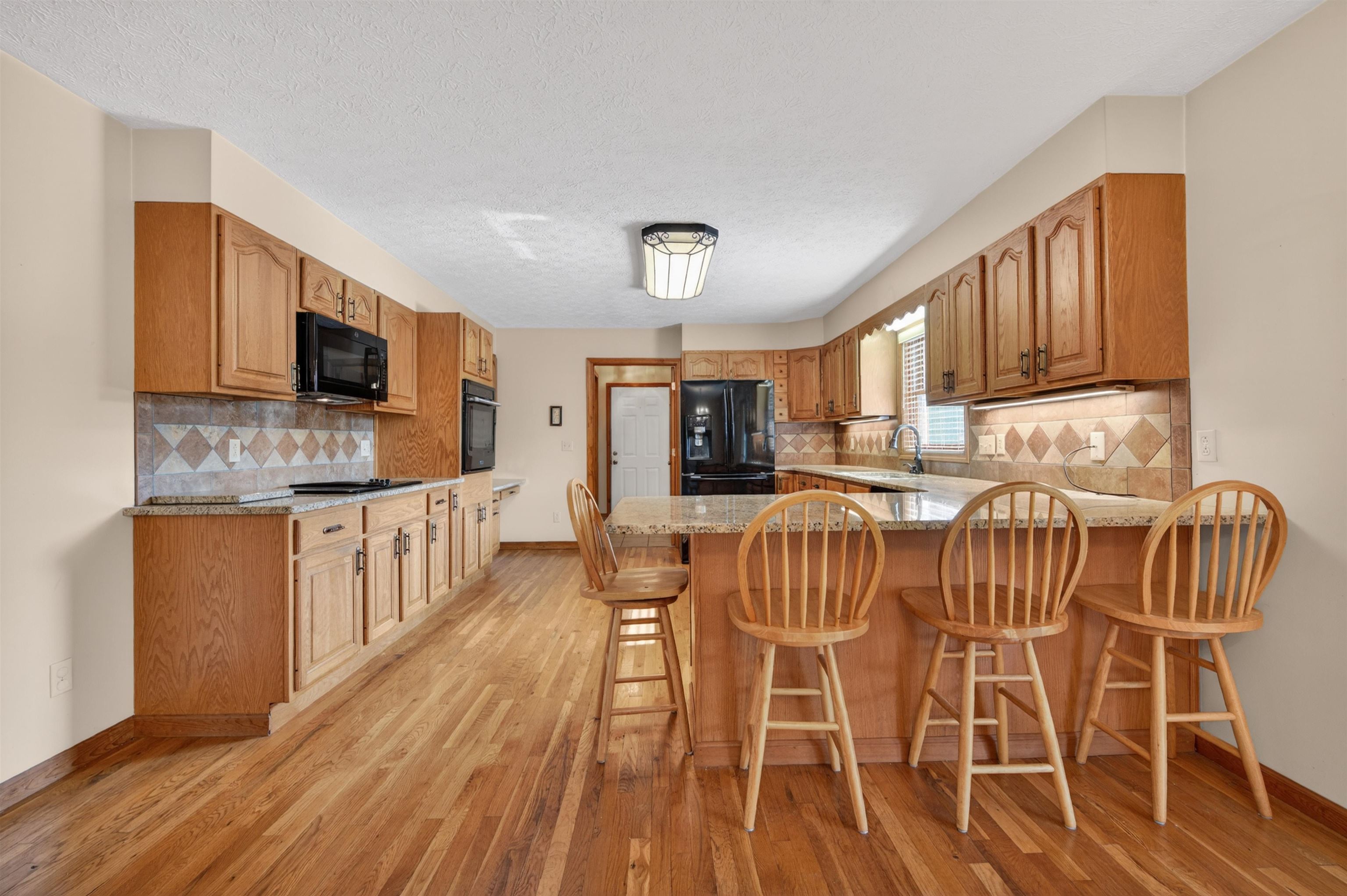 1210 VALLEY VIEW Drive