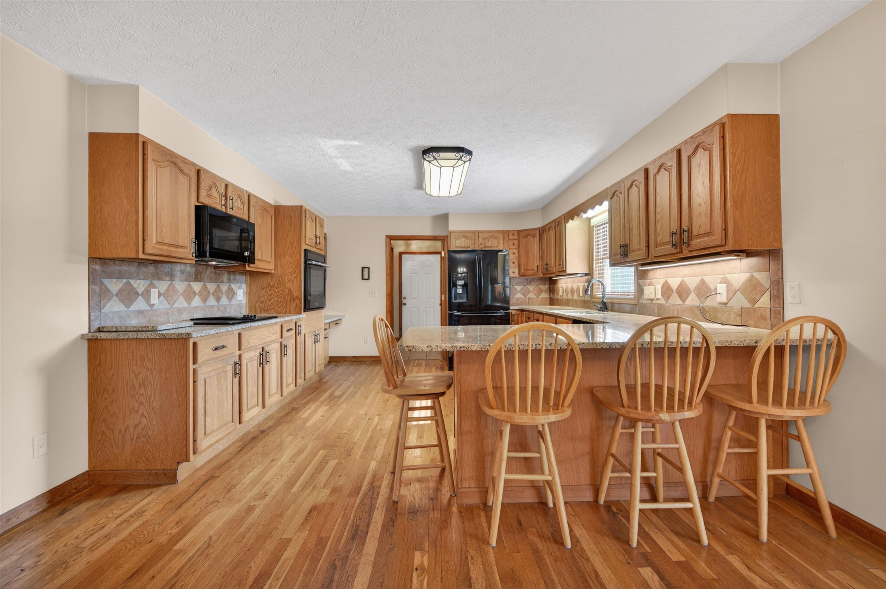 1210 VALLEY VIEW Drive