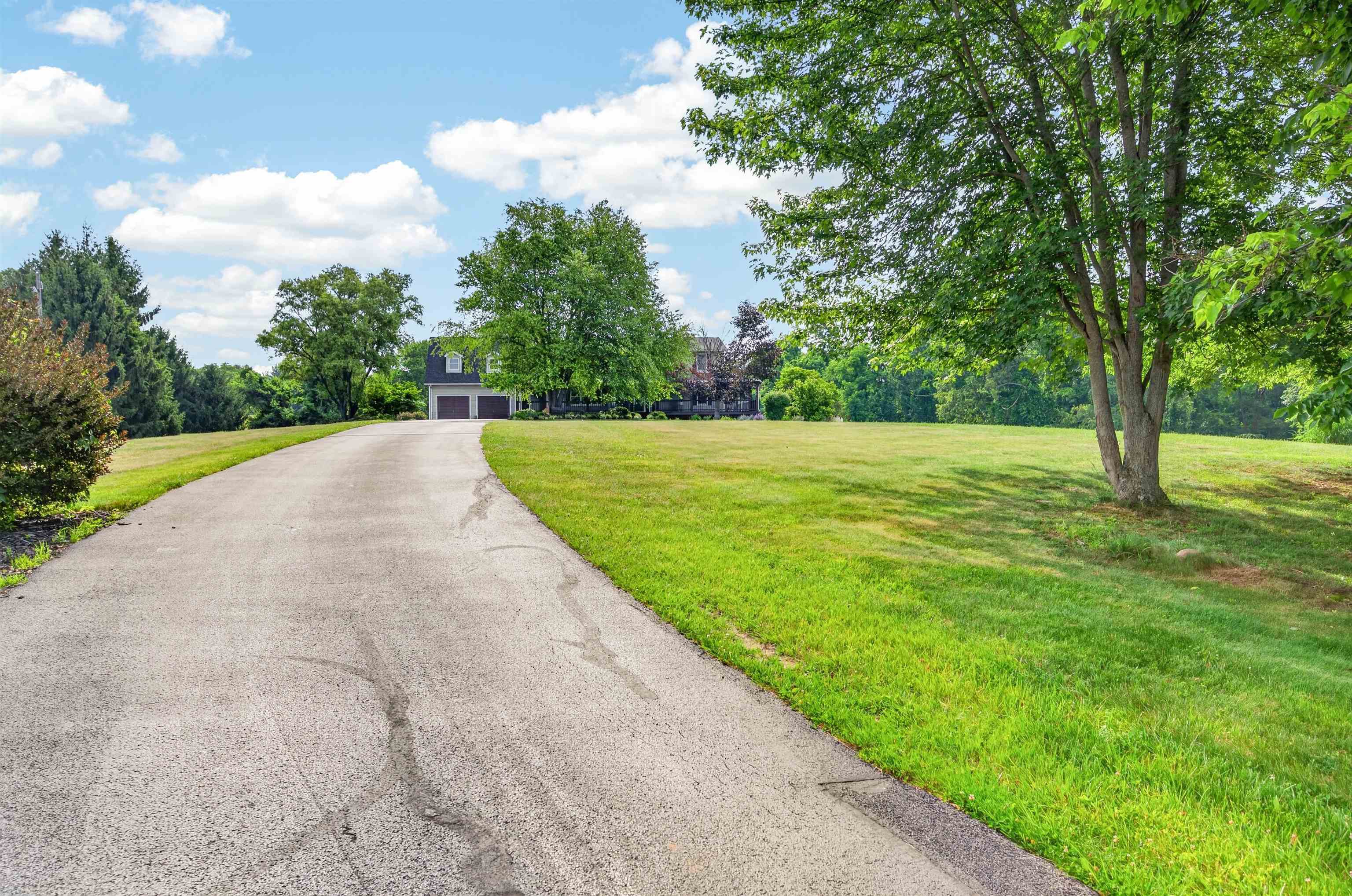 1210 VALLEY VIEW Drive