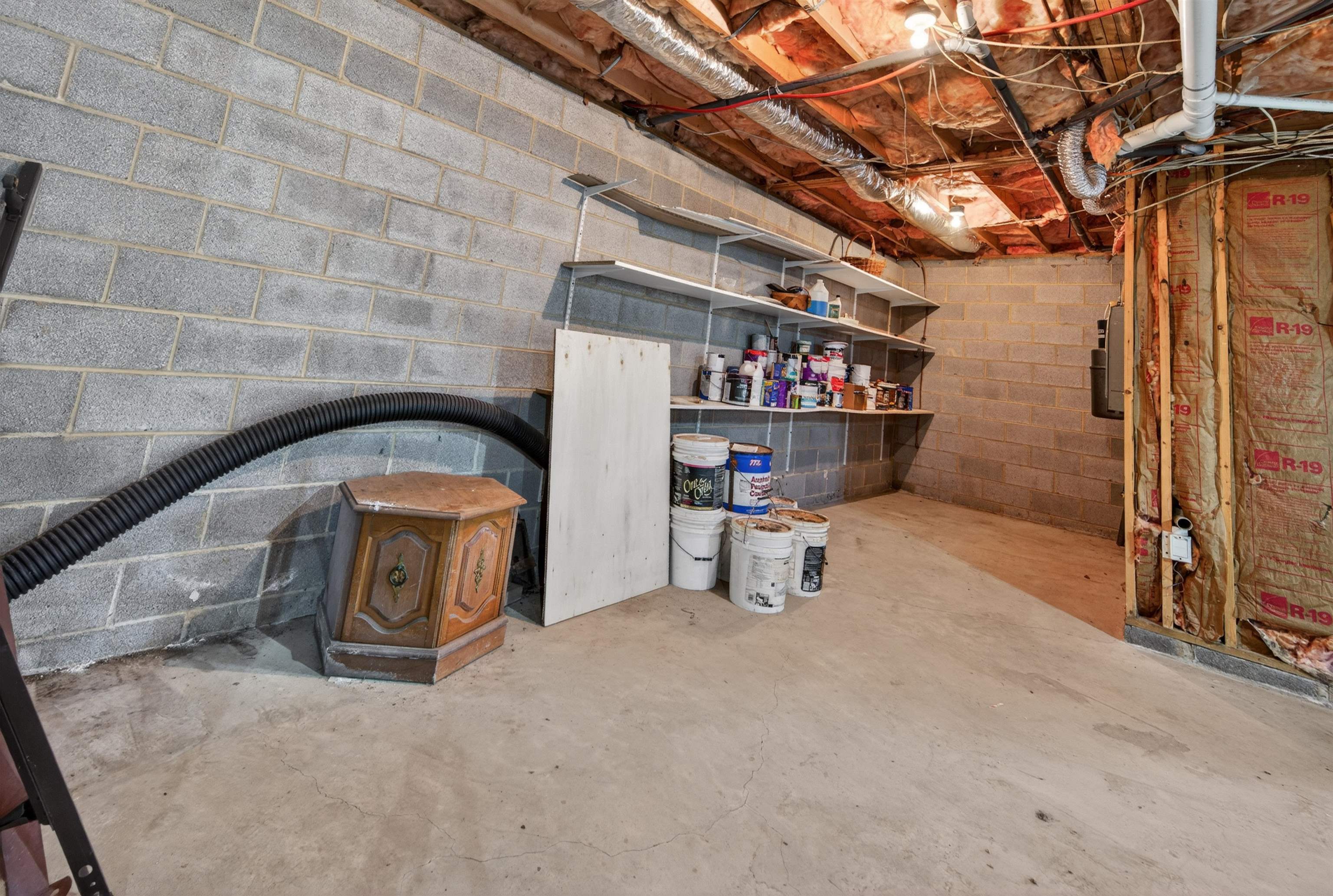 1210 VALLEY VIEW Drive