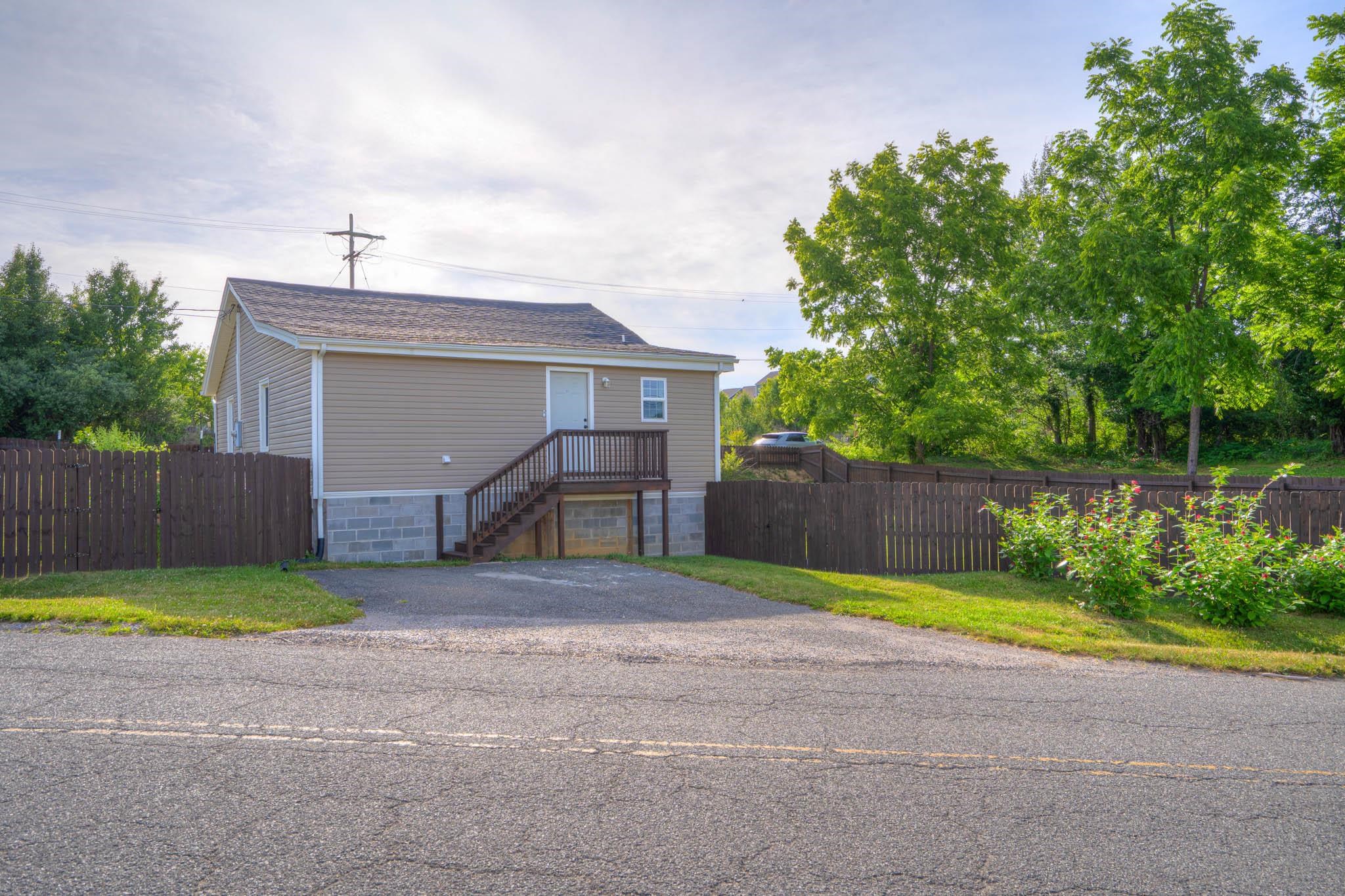 1215 MOOSE Drive