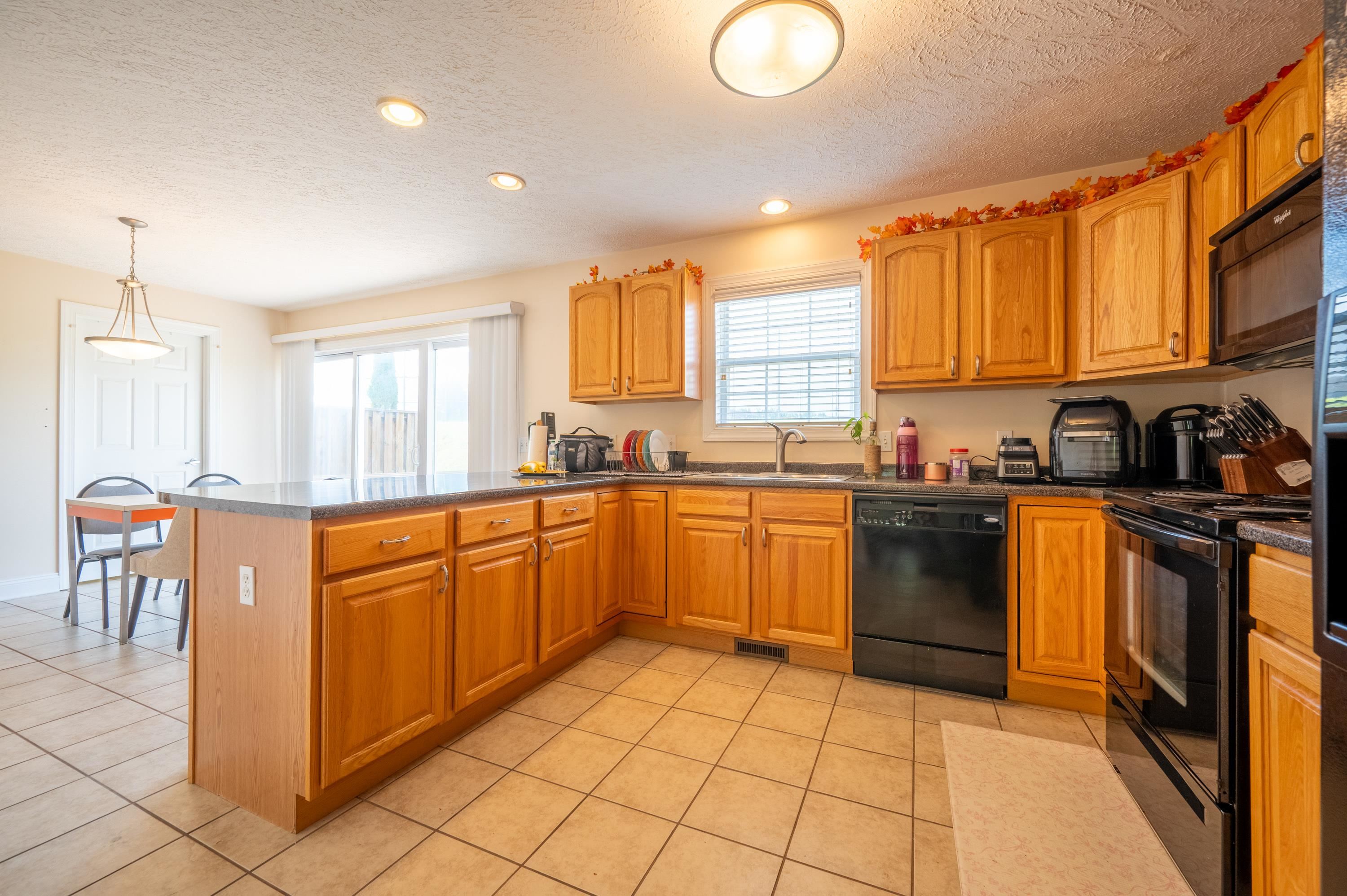 320 Tall Oak Boulevard