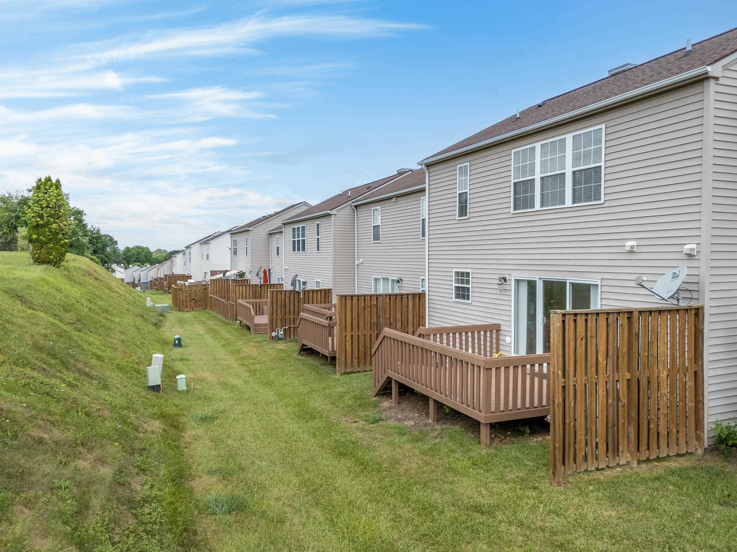 320 Tall Oak Boulevard