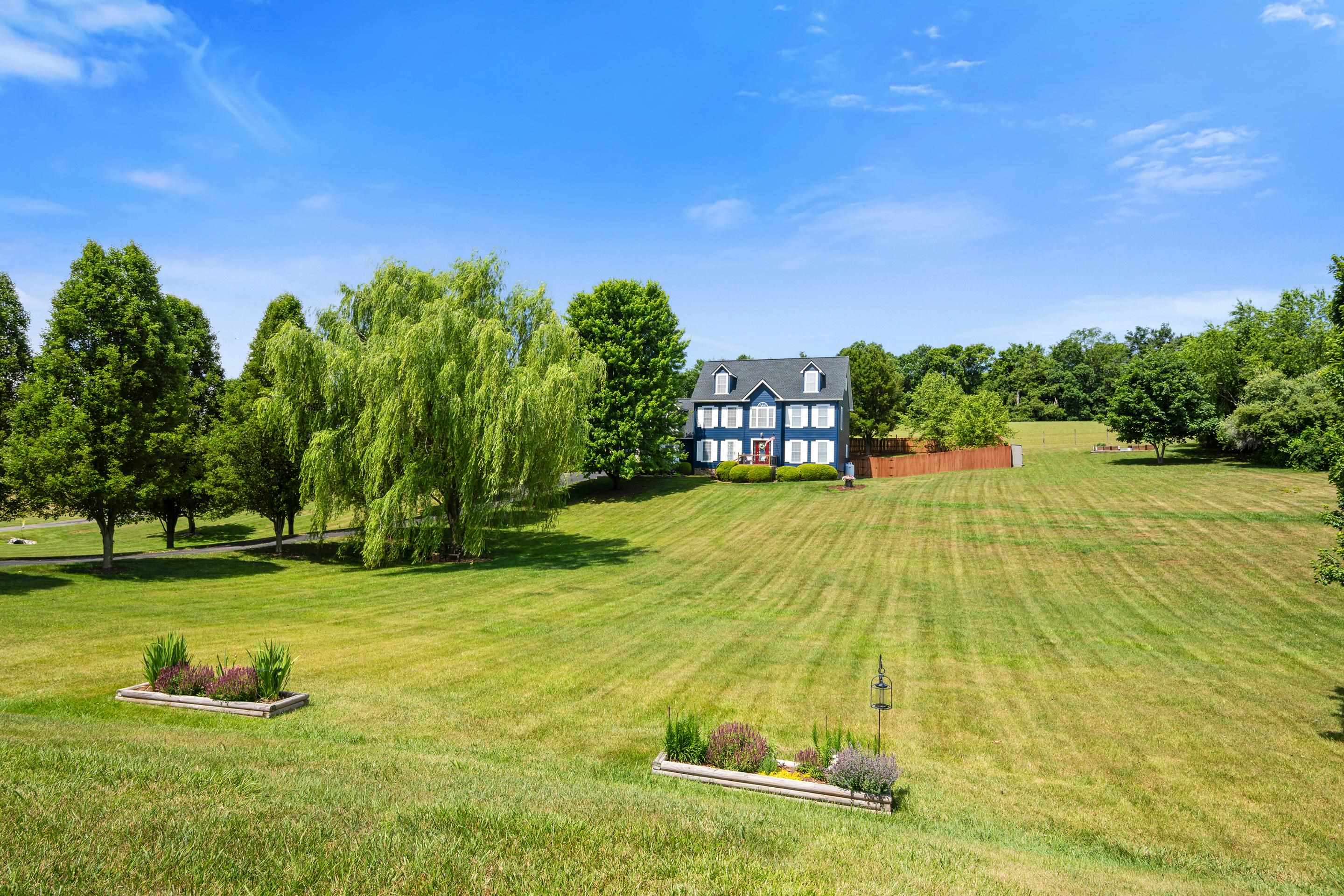 5323 Crossbow Drive