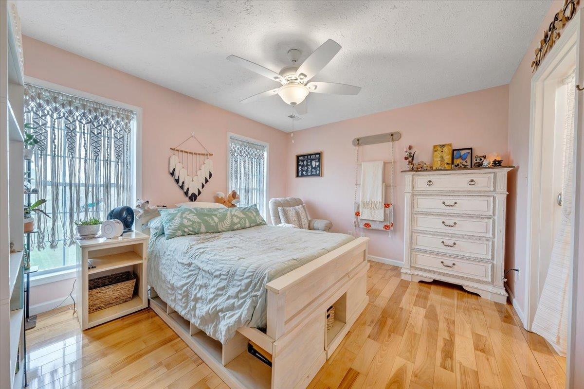 5323 Crossbow Drive